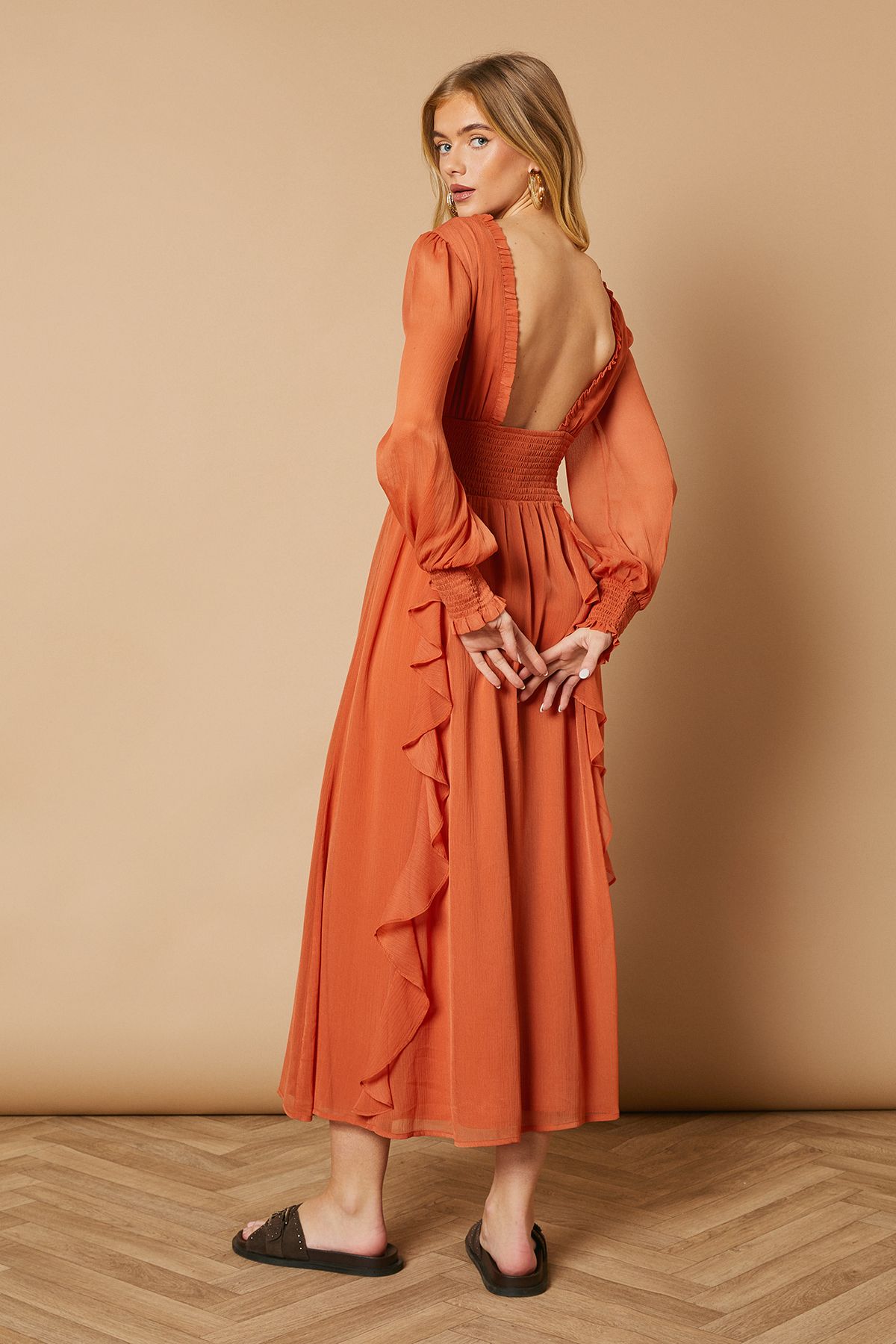 Oasis Plain Ruffle Detail Shirred Waist Midaxi Dress Ginger image 4