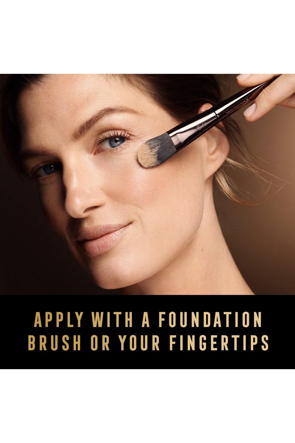 Max Factor Facefinity All Day Flawless 3 in 1 Vegan Foundation Cocoa image 8