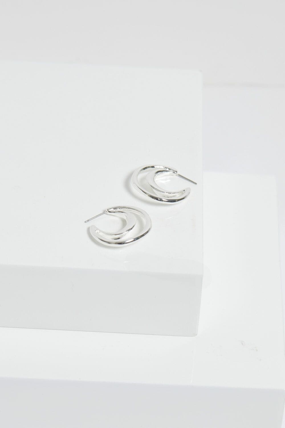 Inicio Silver Plated Statement Molten Polished Hoops - Gift Pouch image 2