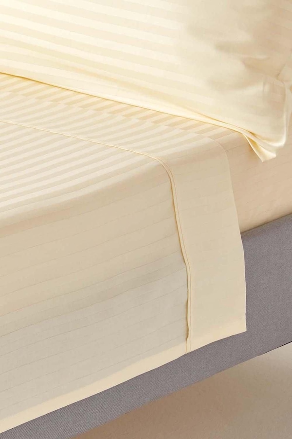 Homescapes Egyptian Cotton Satin Stripe Flat Sheet 330 Thread Count