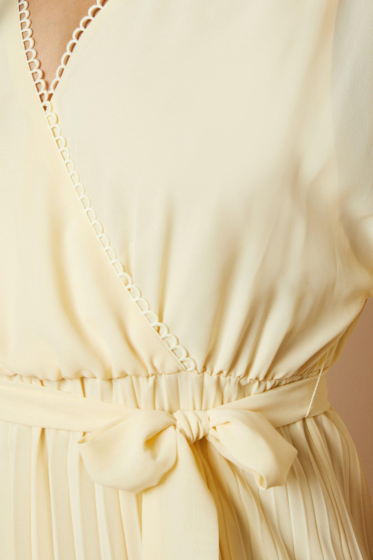 Oasis Occasion Kimono Sleeve Pleated Midi Dress Butter image 5