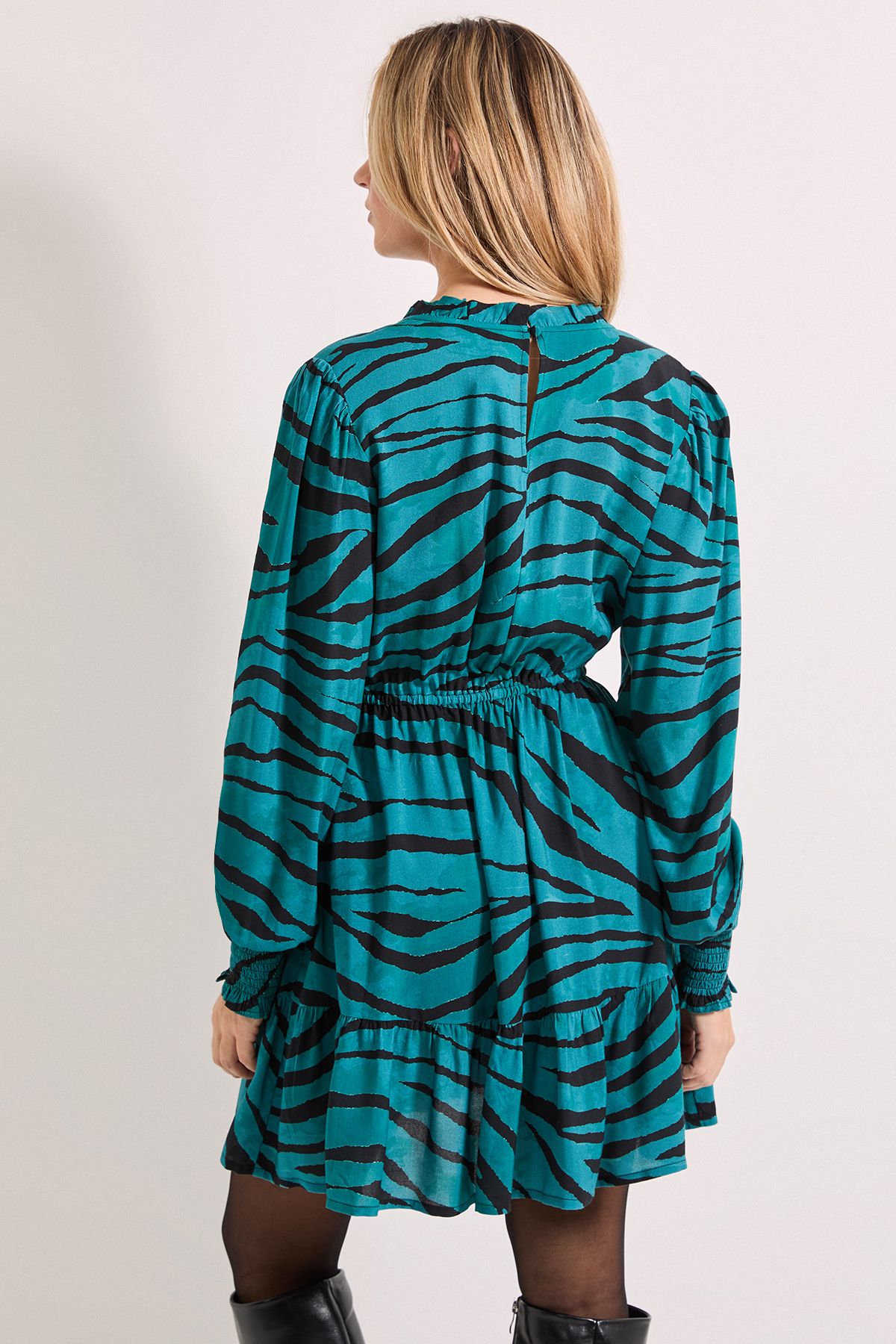 Dorothy Perkins Frill Detail Tiered Smock Printed Mini Dress Teal image 3