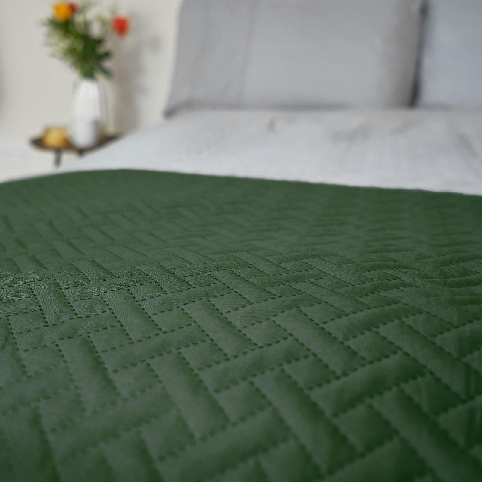 OHS Geo Pinsonic Throw Blanket Quilted Bedspread image 6
