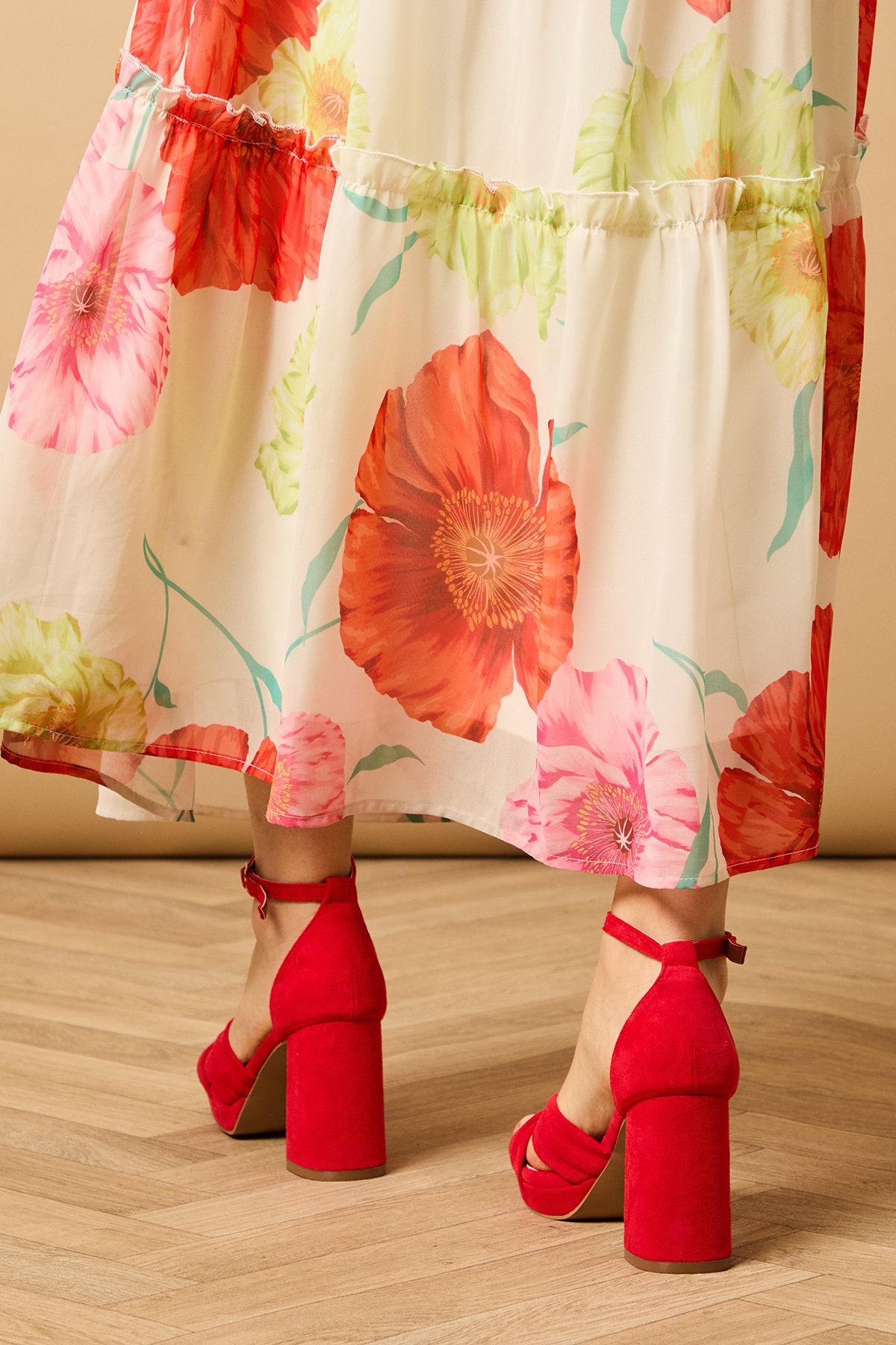 Oasis Narina Faux Suede Knotted Platform High Block Heel Sandals Red image 4