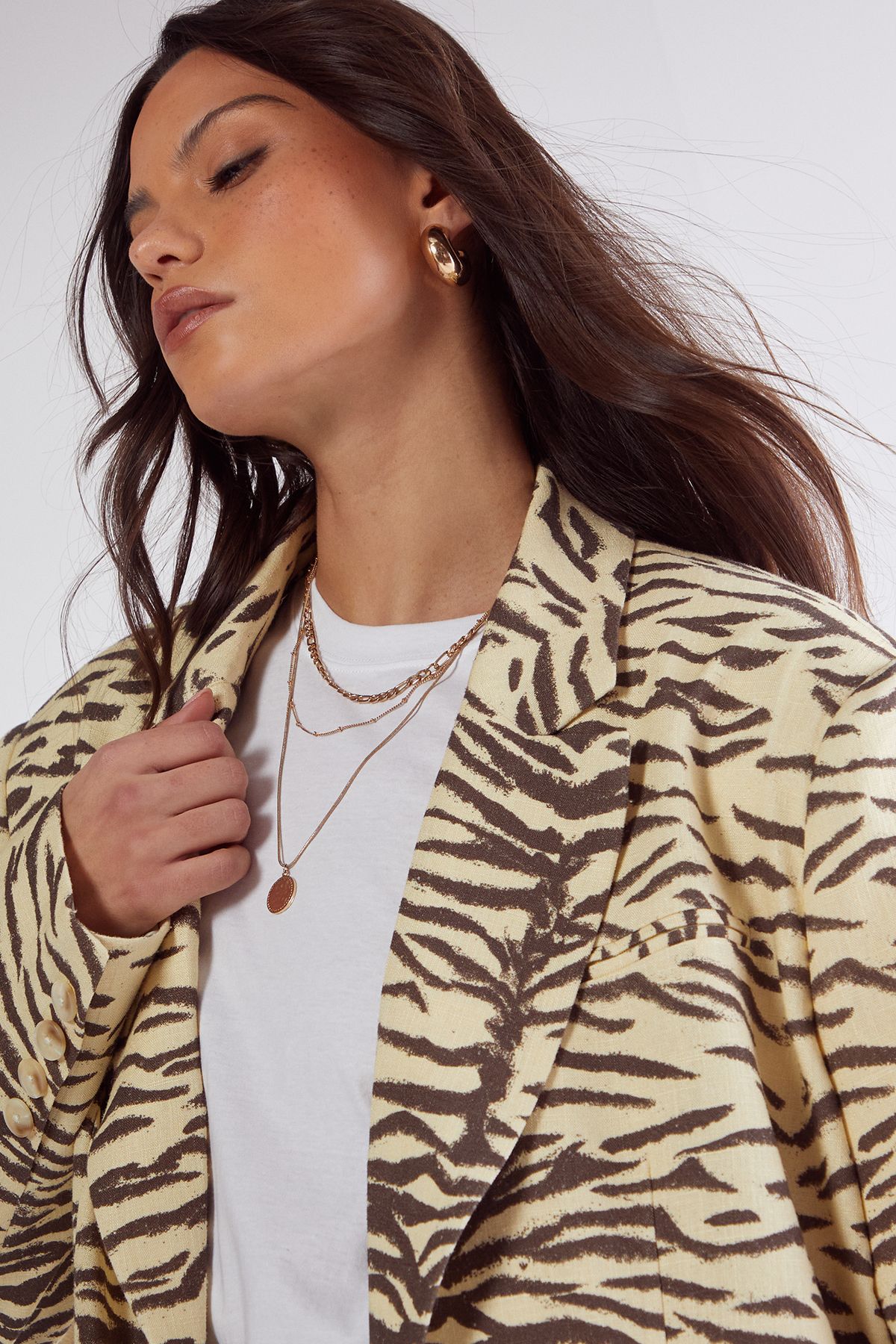 NastyGal Zebra Linen Print Oversized Blazer Butter image 3