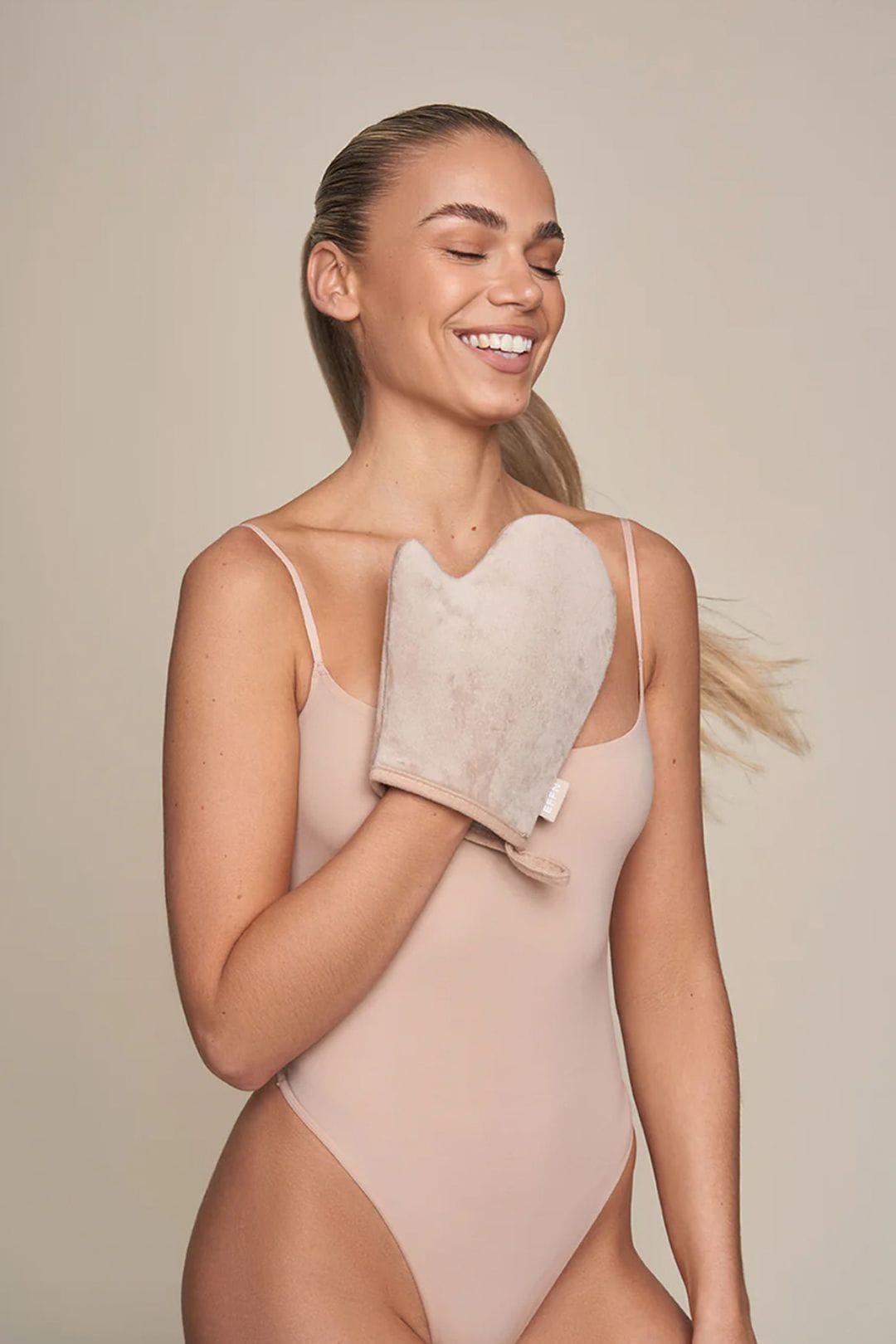 EFFN Tanning Journal Light Medium image 10