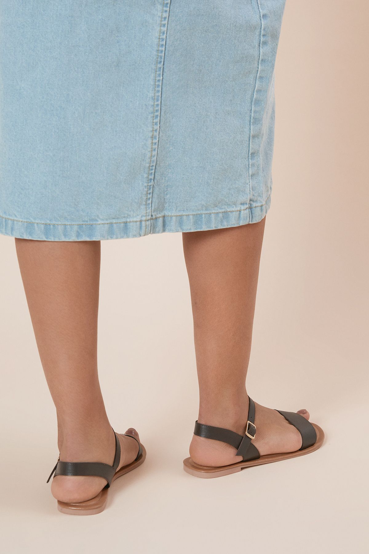 Dorothy Perkins Fidelia Real Leather Flat Sandals Chocolate image 2