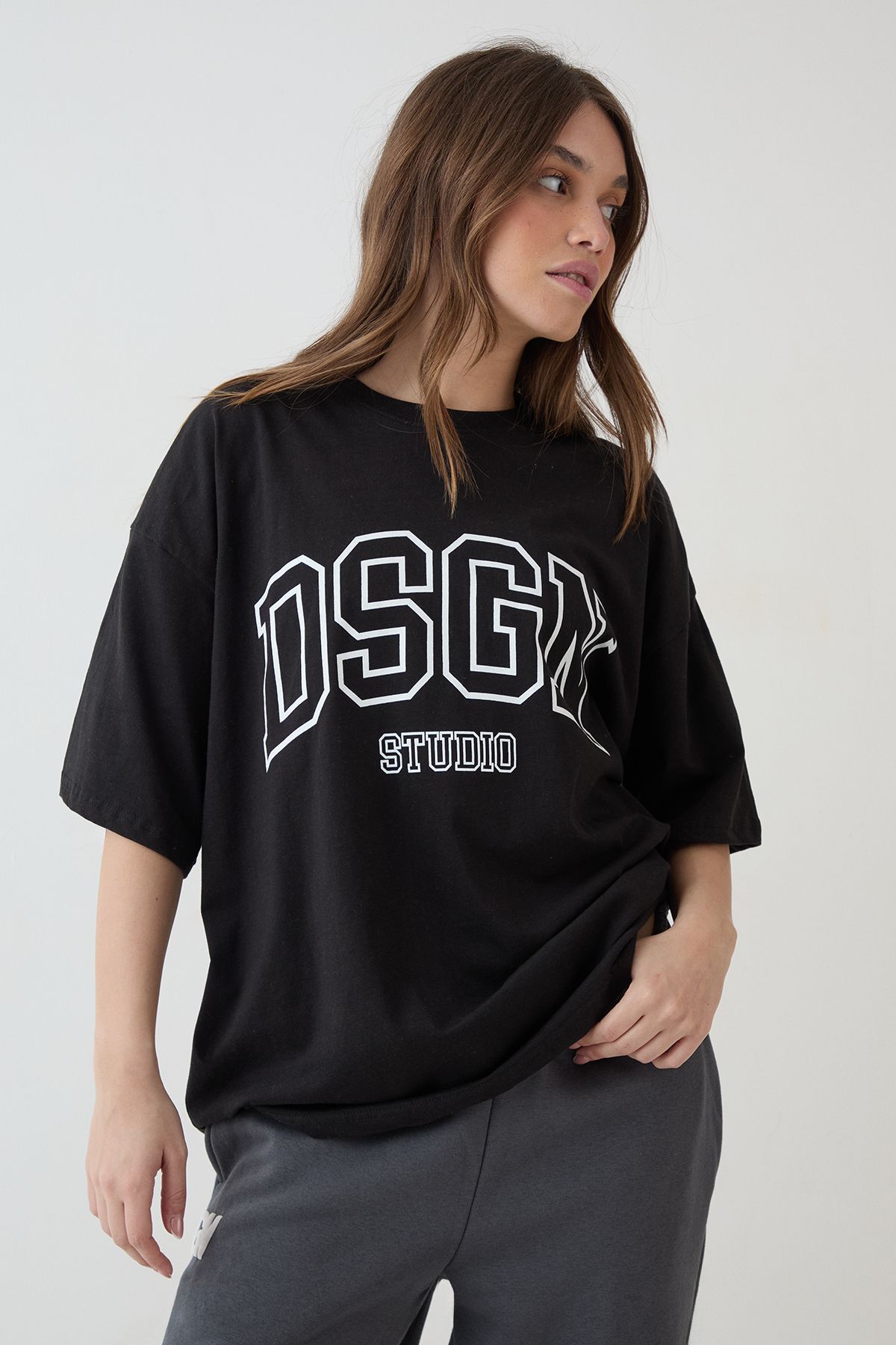 DSGN Studio DSGN Studio Collegiate Printed Oversized T-Shirt Black