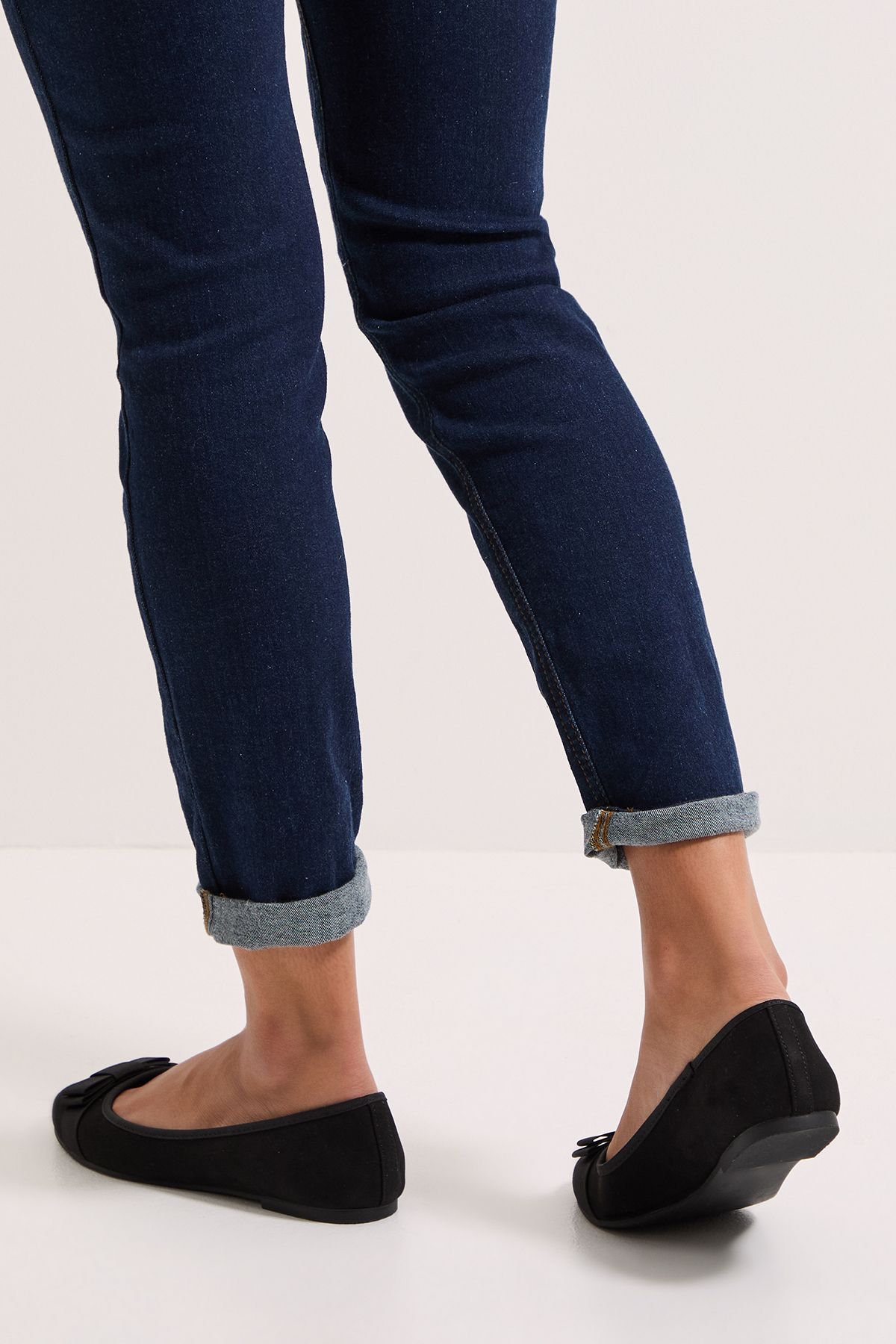 Dorothy Perkins Wide Fit Paris Bow Detail Ballet Pumps Natural Black image 4