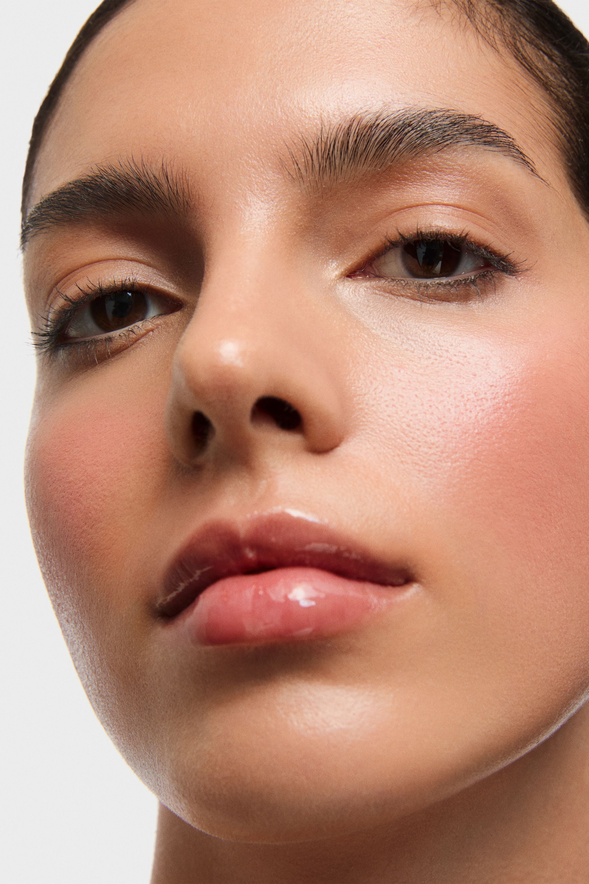 INGLOT Juicy Lips Smoothing Lip Oil image 3