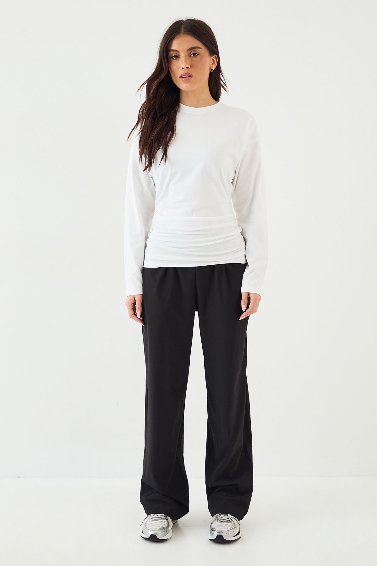 DSGN Studio DSGN Studio Ruched Side Long Sleeve Top White image 5