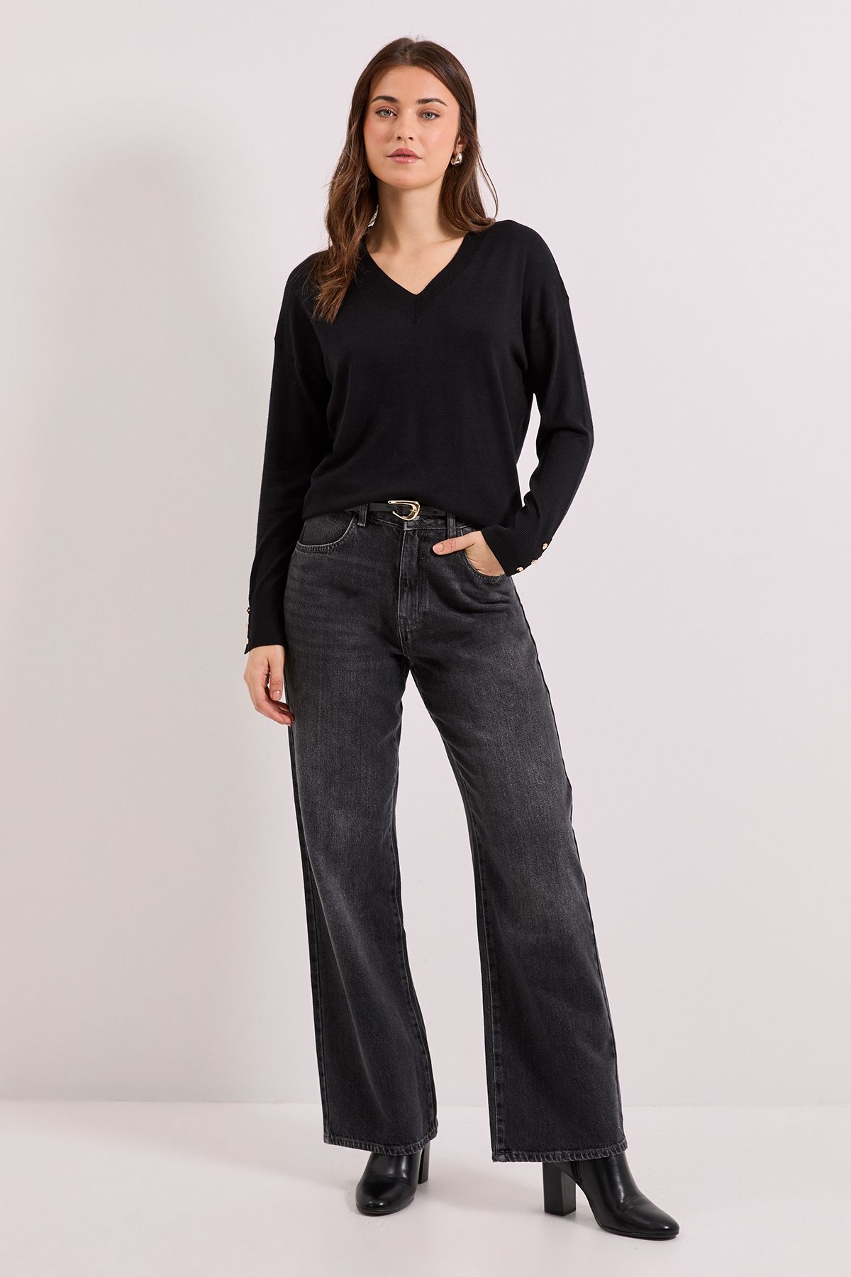 Dorothy Perkins Black V Neck Button Cuff Jumper Black image 2