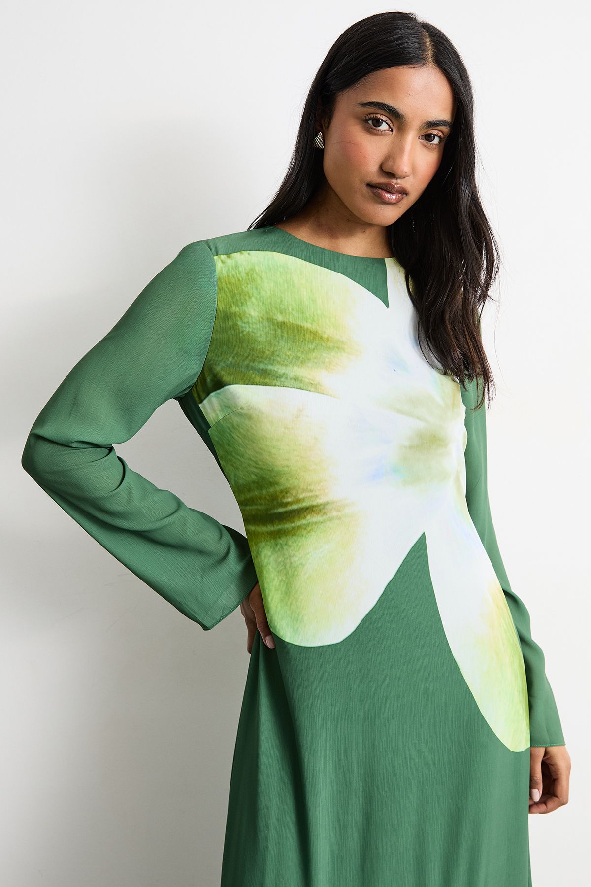 Warehouse Chiffon Placement Print Midaxi Dress Dark Green image 2