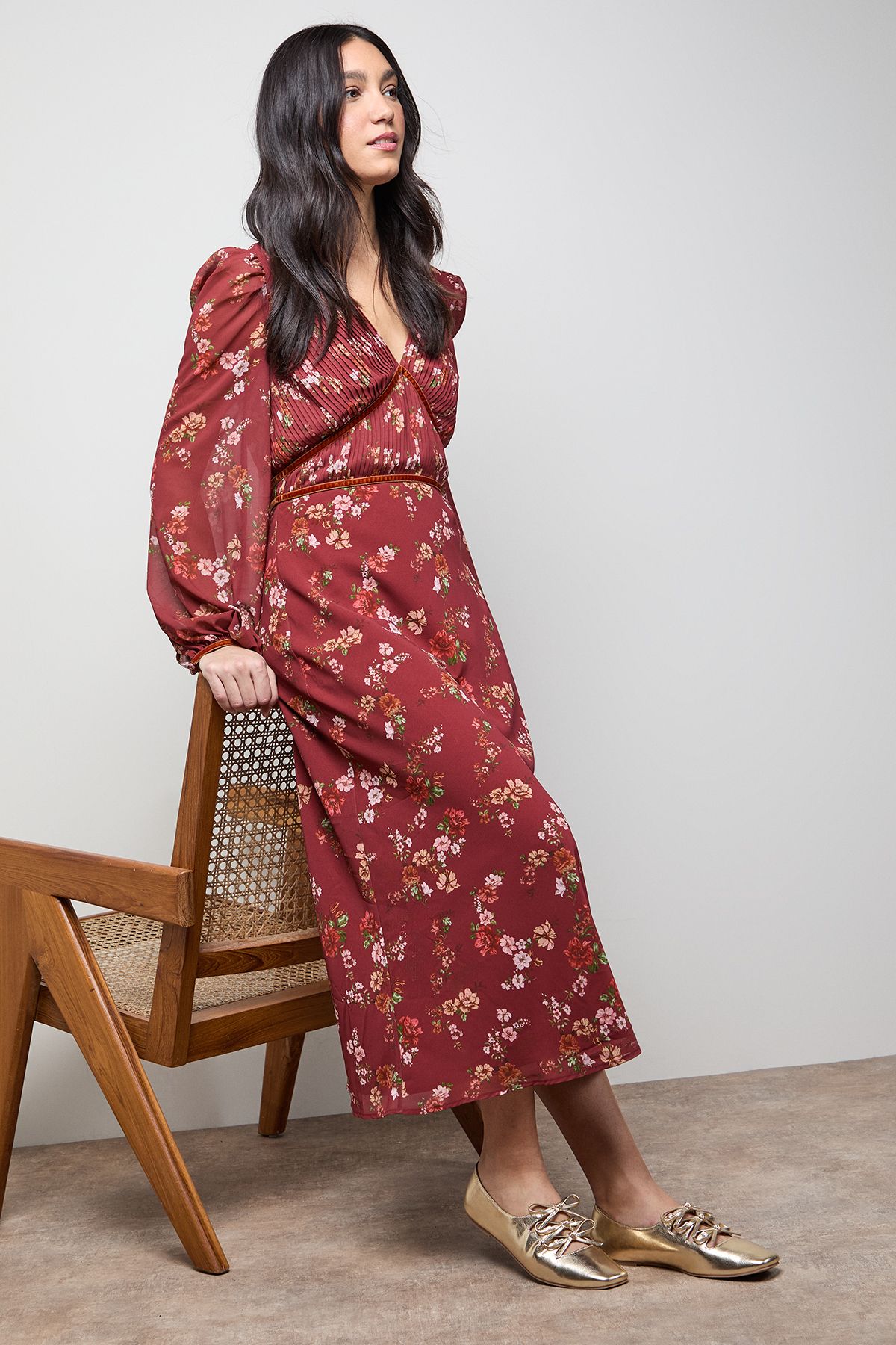 Oasis Darielle Faux Leather Multi Bow Ballet Pumps Champagne image 2