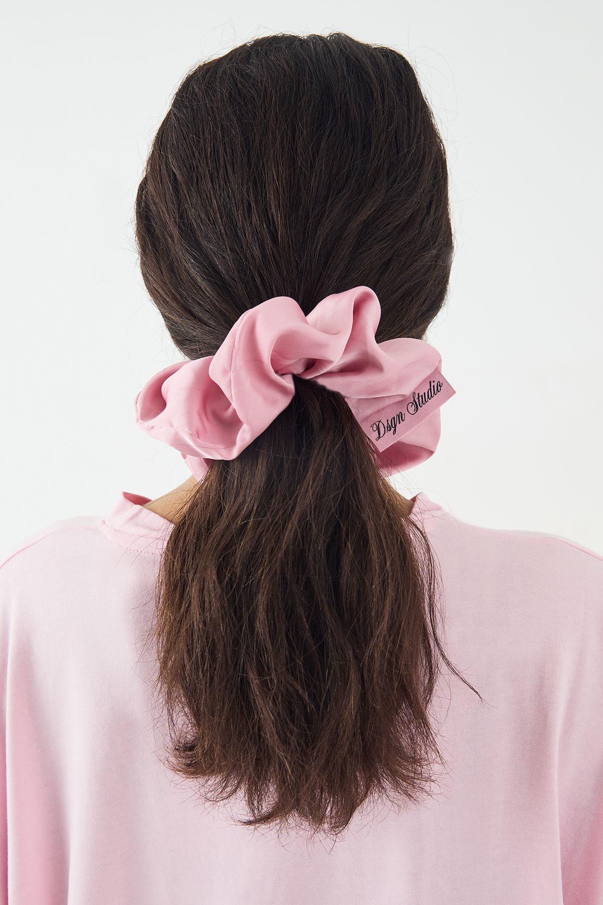 DSGN Studio DSGN Studio Satin Scrunchie Baby Pink image 1