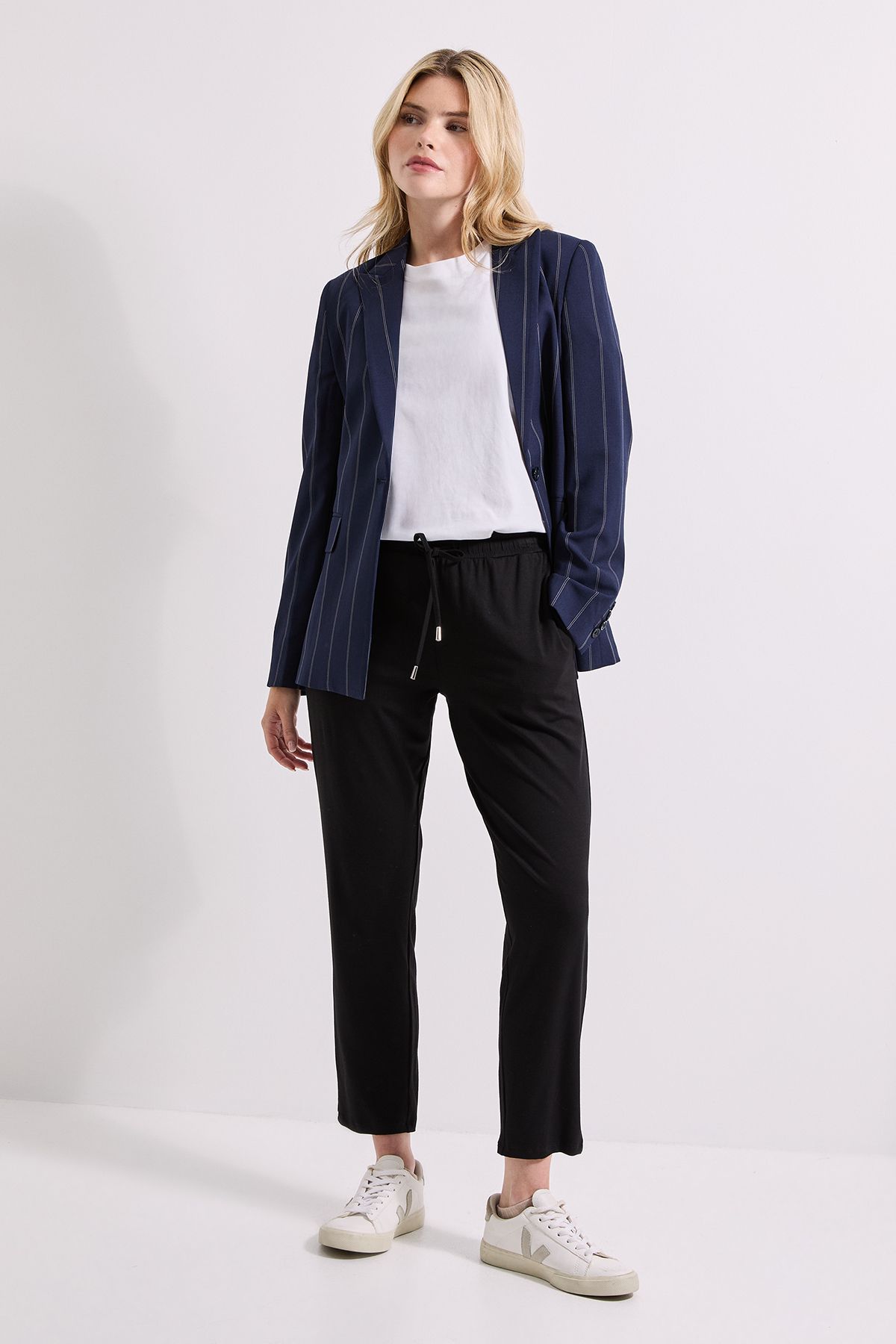 Dorothy Perkins Shirred Waist Jersey Jogger Black image 4