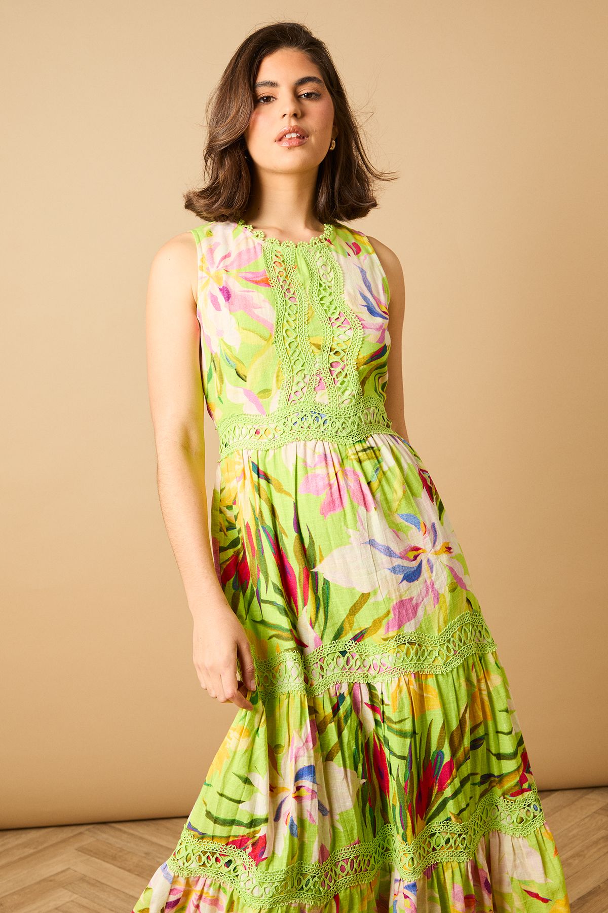 Oasis Printed Lace Detail Keyhole Tiered Maxi Dress Multi image 2