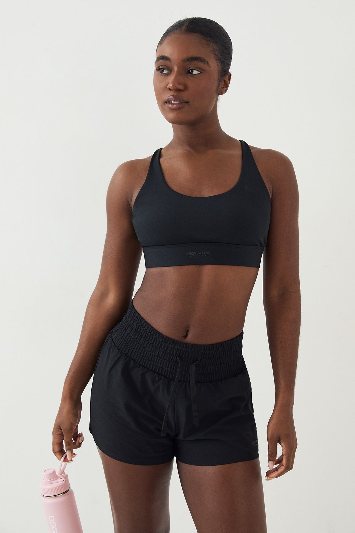 DSGN Studio DSGN Studio Ultra Sculpt Cross Back Sports Bra Black image 1