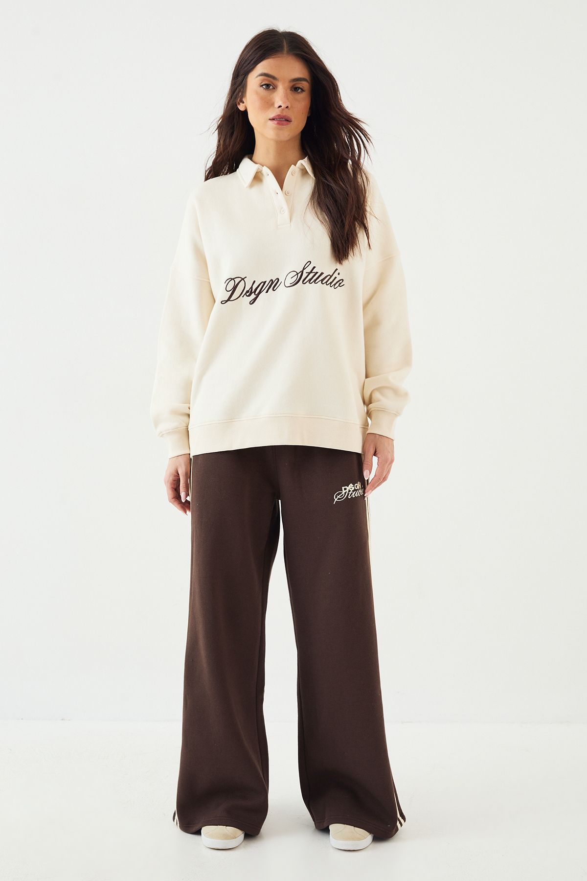 DSGN Studio DSGN Studio Script Rugby Collared Sweatshirt Cream image 5