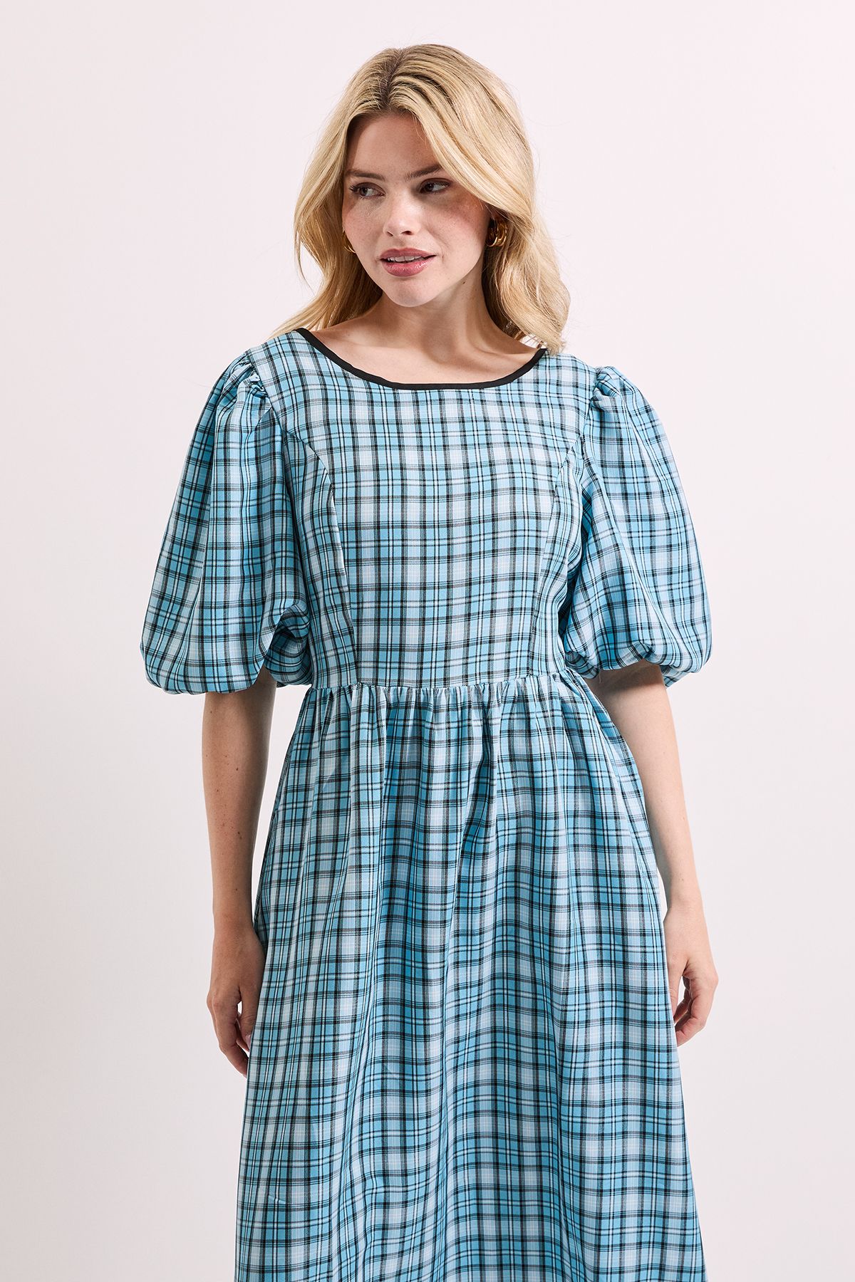 Dorothy Perkins Gingham Puff Sleeve Tie Back Midi Dress Blue image 3