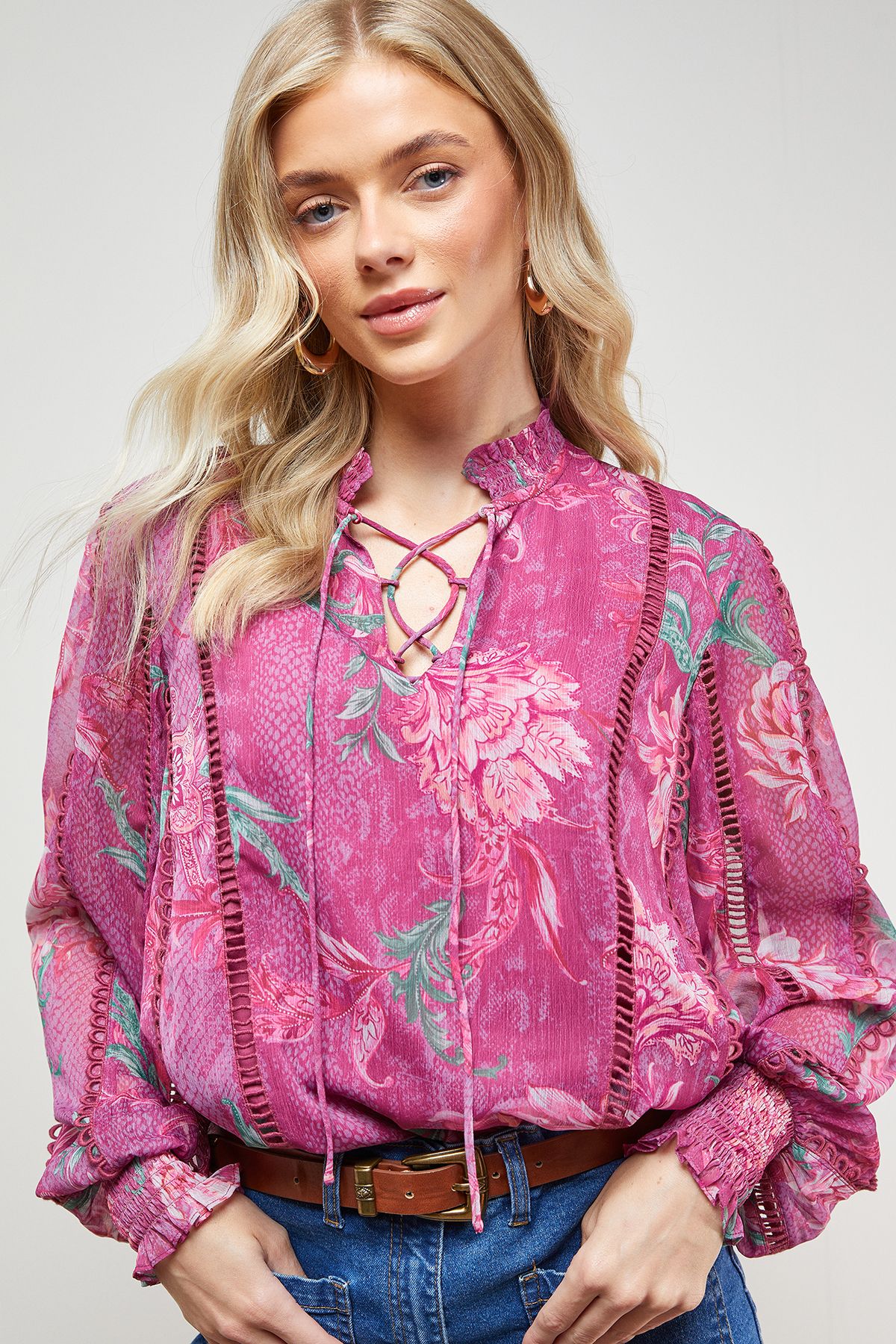 Oasis Printed Tie Neck Ruffle Detail Chiffon Blouse Floral image 3