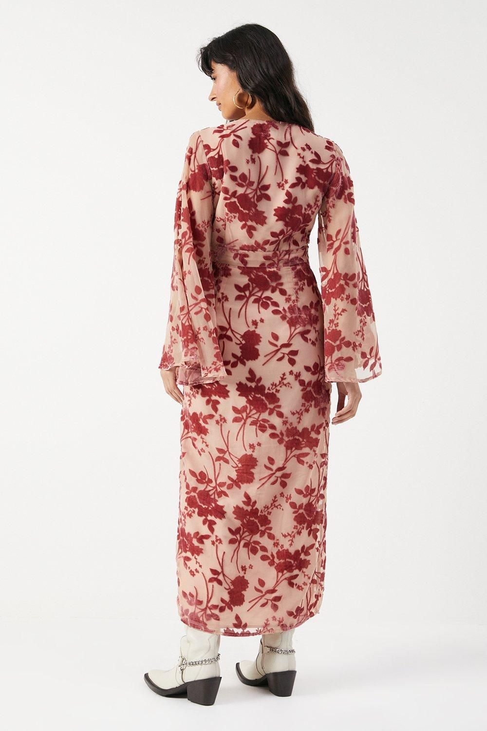 Warehouse Velvet Plunge Neck Flared Sleeve Button Through Midi Dress Red image 3