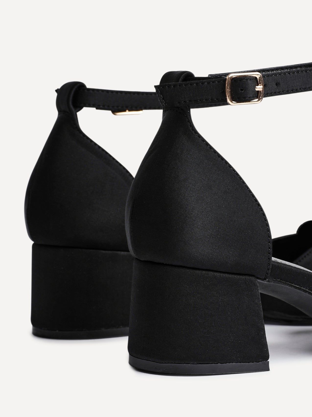 Linzi Orla Black Scuba Low Block Court Heel image 4