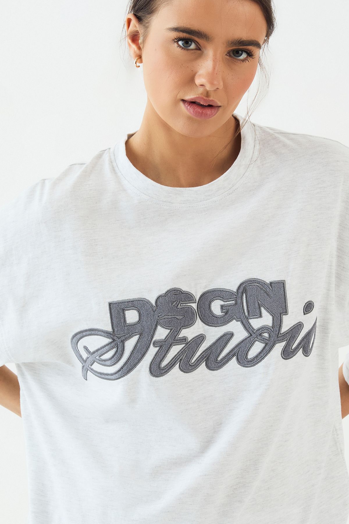 DSGN Studio DSGN Studio Towelling Applique Oversized T-Shirt Ash Grey image 4