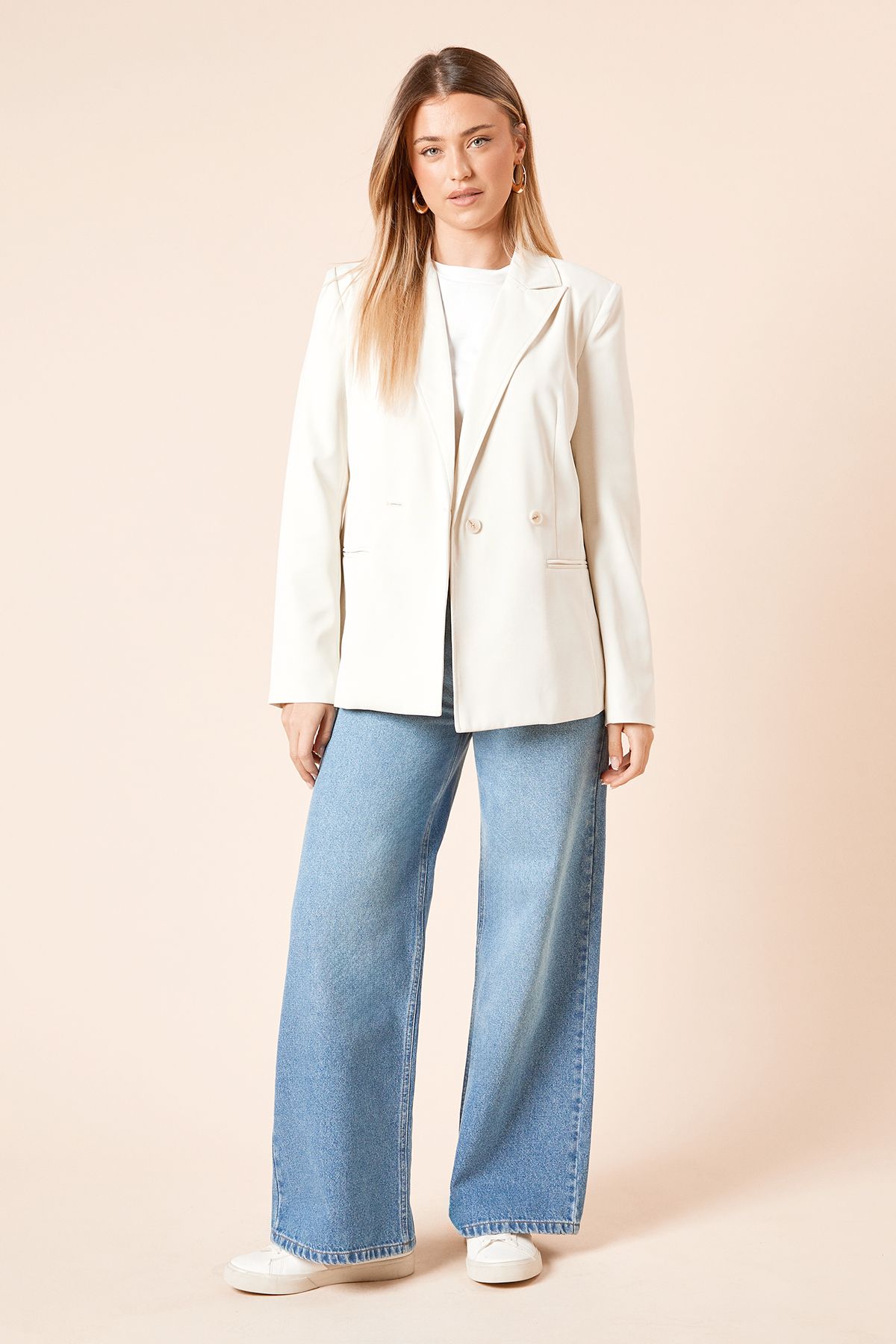 Dorothy Perkins Tailored Seam Front Detail Blazer Ecru image 2