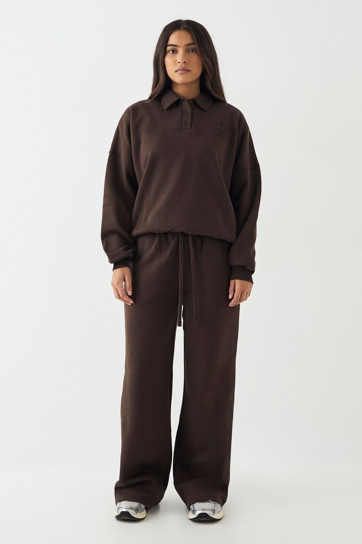 DSGN Studio DSGN Studio Self Fabric Applique Collared Sweatshirt Dark Chocolate image 5