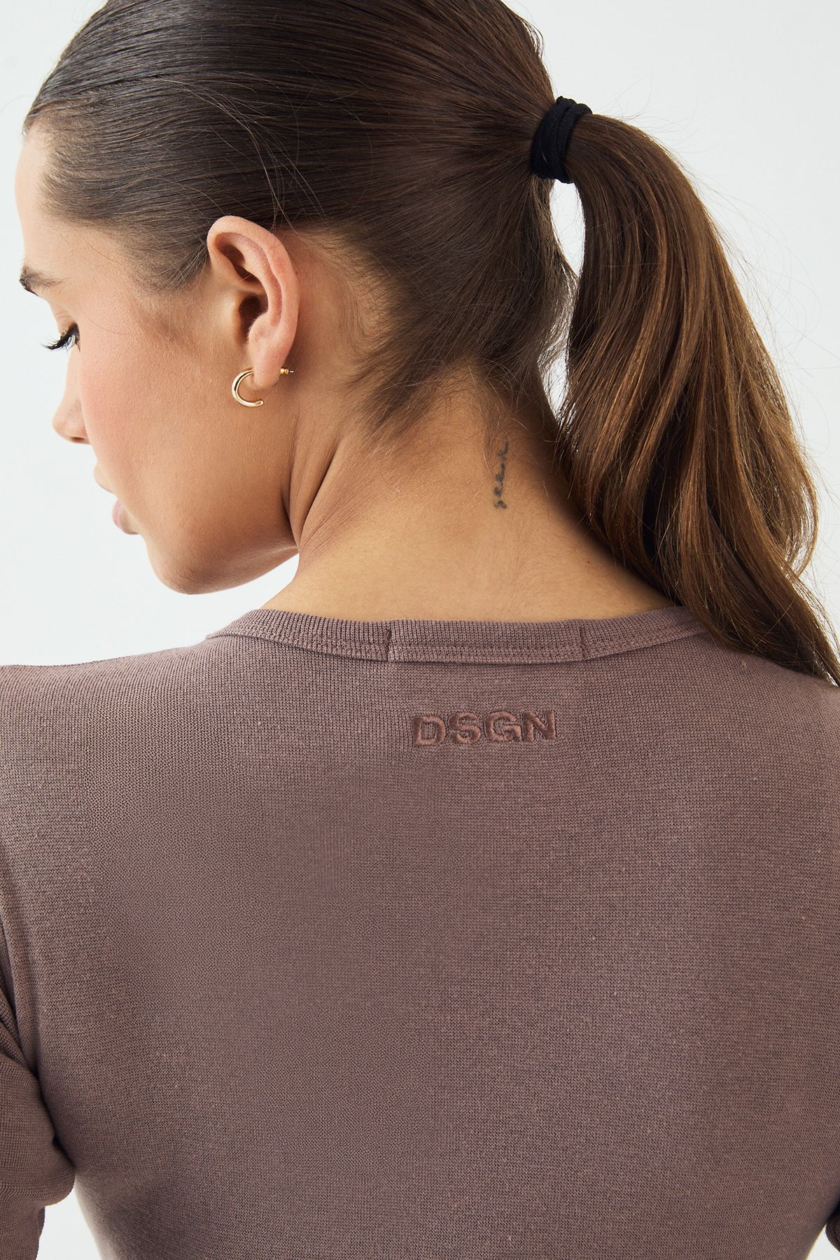 DSGN Studio DSGN Studio Crew Neck Long Sleeve Top Mocha image 4