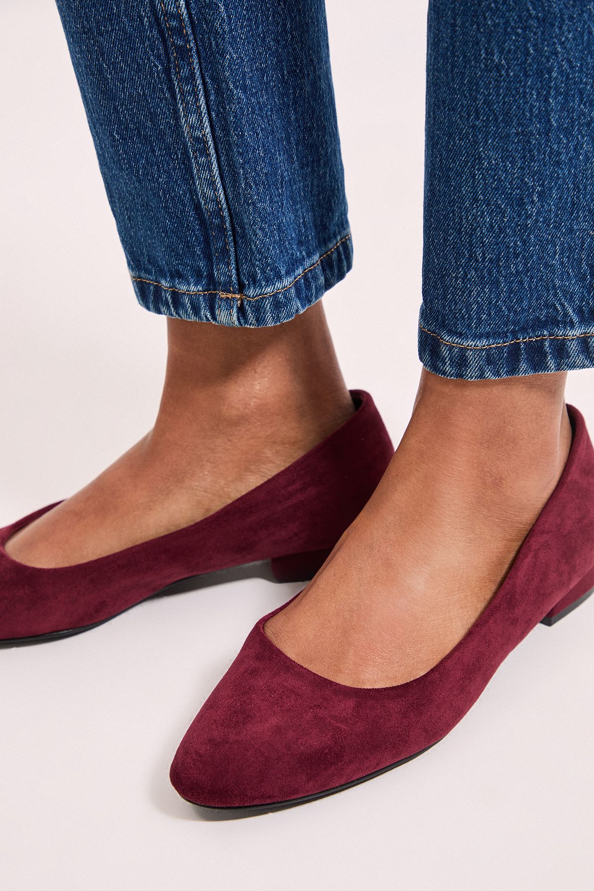 Dorothy Perkins Polly Faux Suede Low Block Heel Ballerinas Burgundy image 4