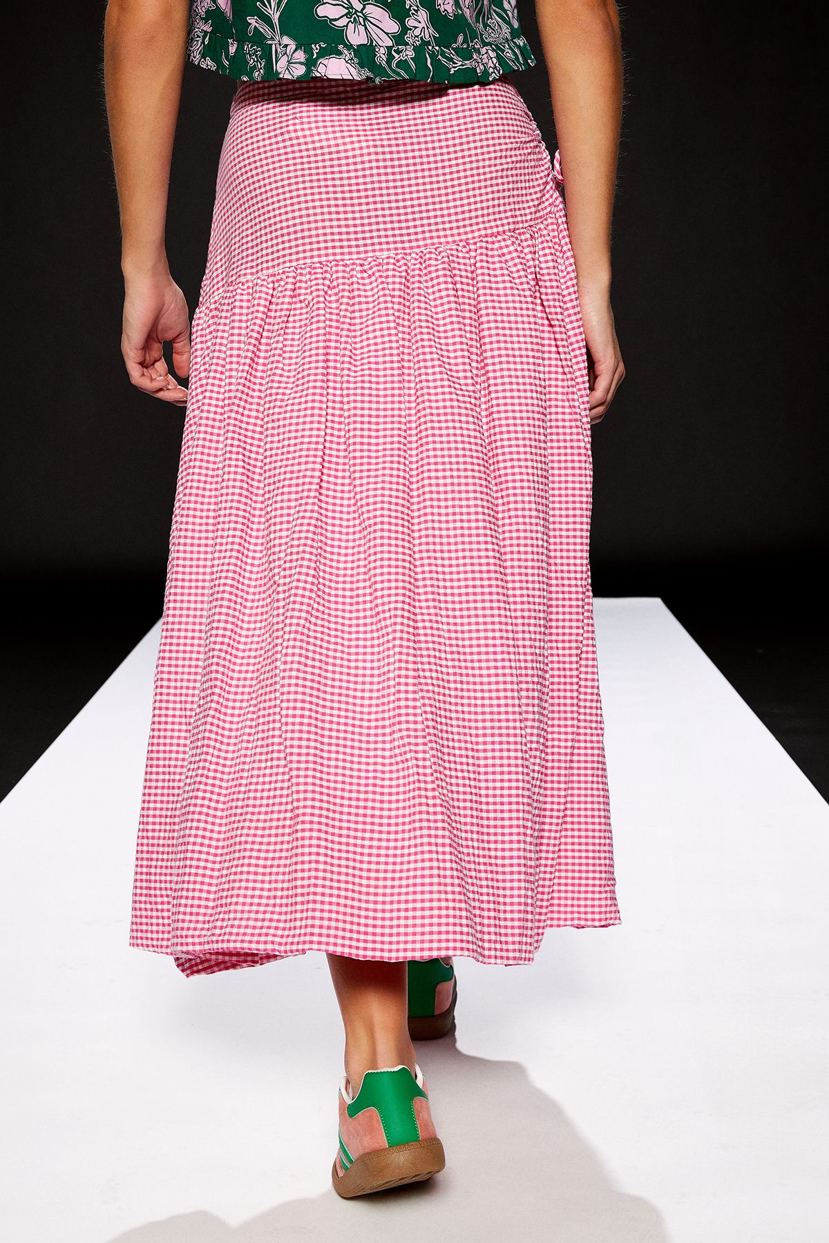 Warehouse Runway 1.8.1.8 Gingham Puffball Midi Skirt Pink image 4