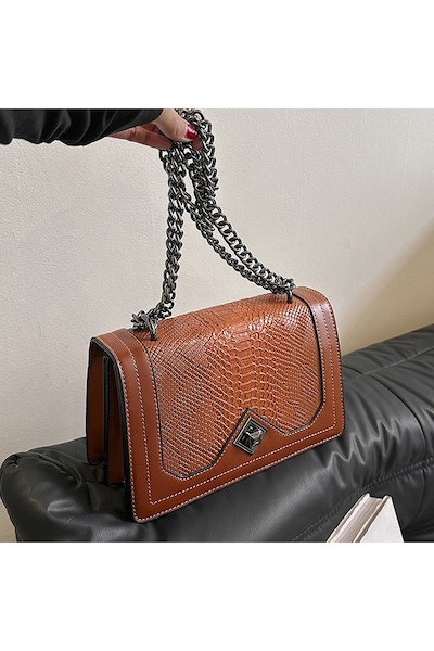 XY London 'Isla' Shoulder Handbag With Chain Strap