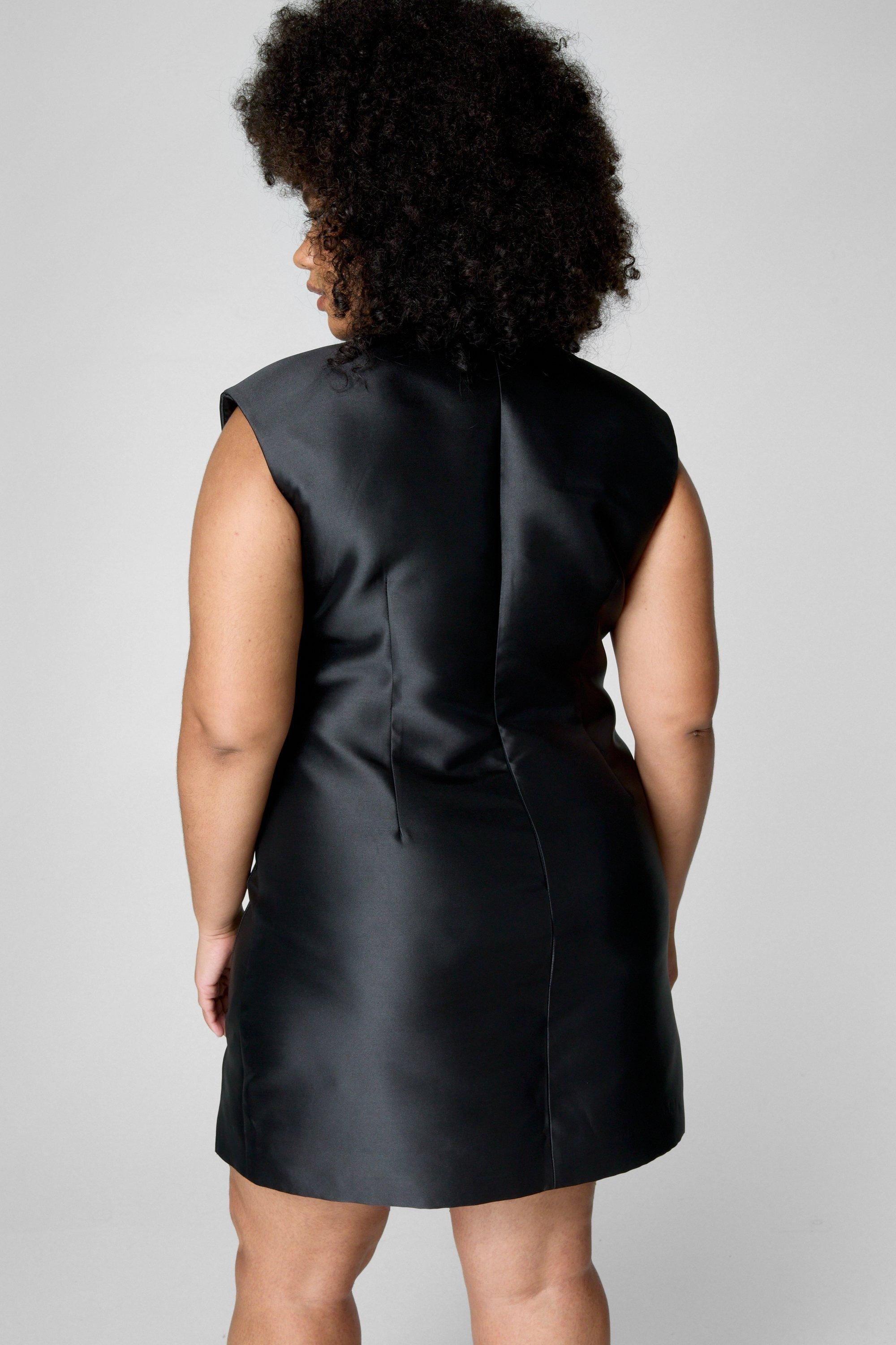 NastyGal Plus Structured Satin Shoulder Pad Side Split Dress Black image 4