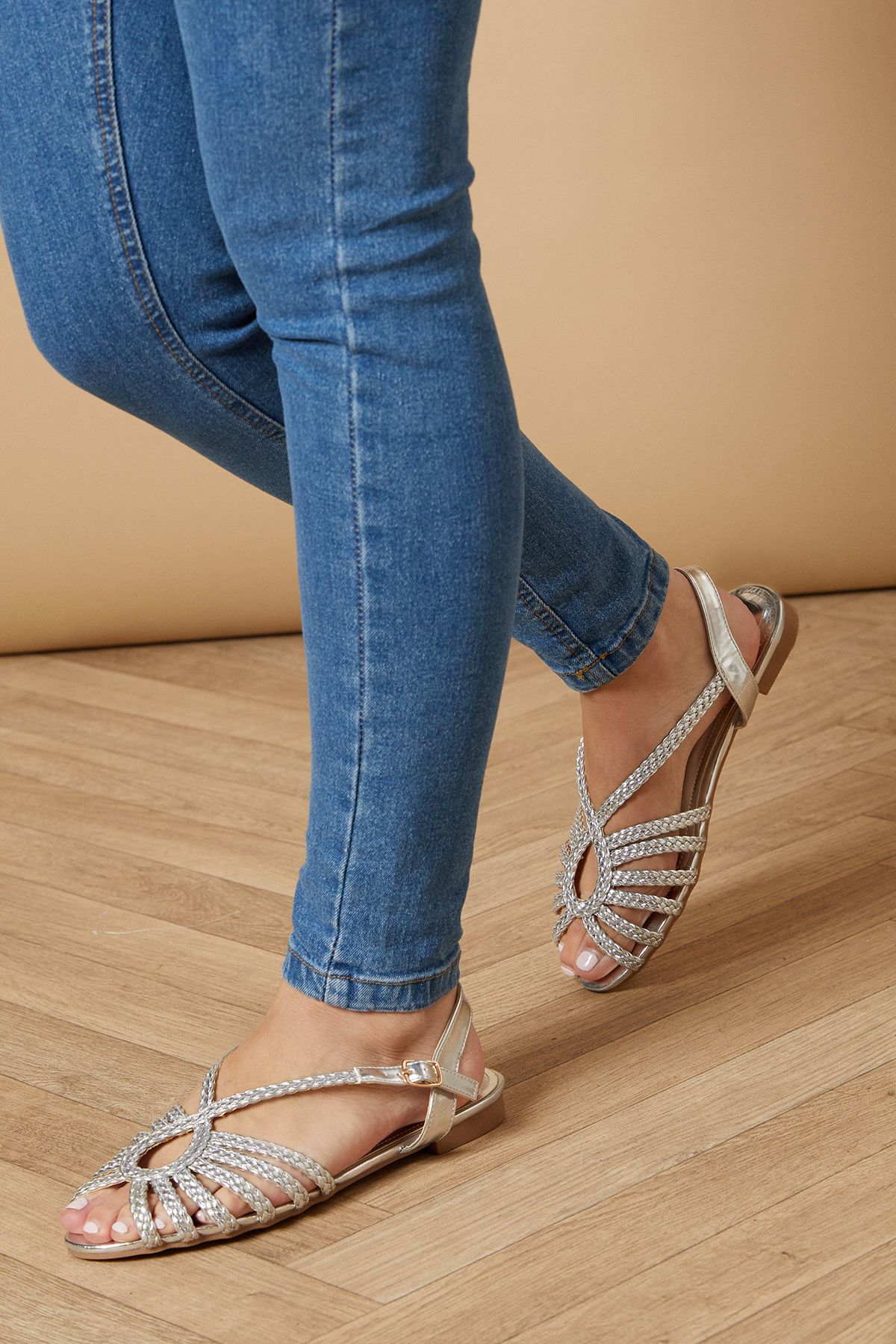 Oasis Bronte Faux Leather Plaited Peeptoe Strappy Flat Sandals Silver image 2