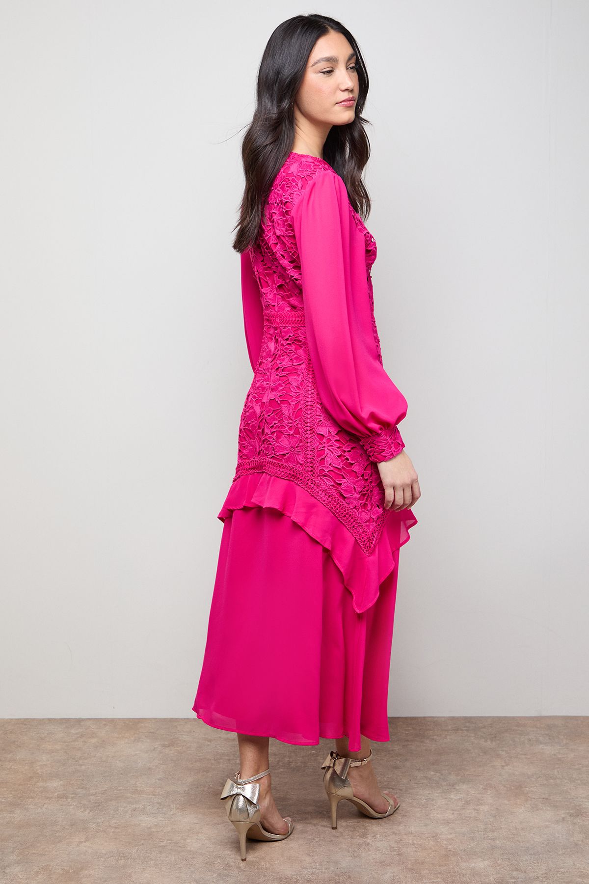 Oasis Lace Puff Sleeve V Neck Midaxi Dress Fuchsia image 3