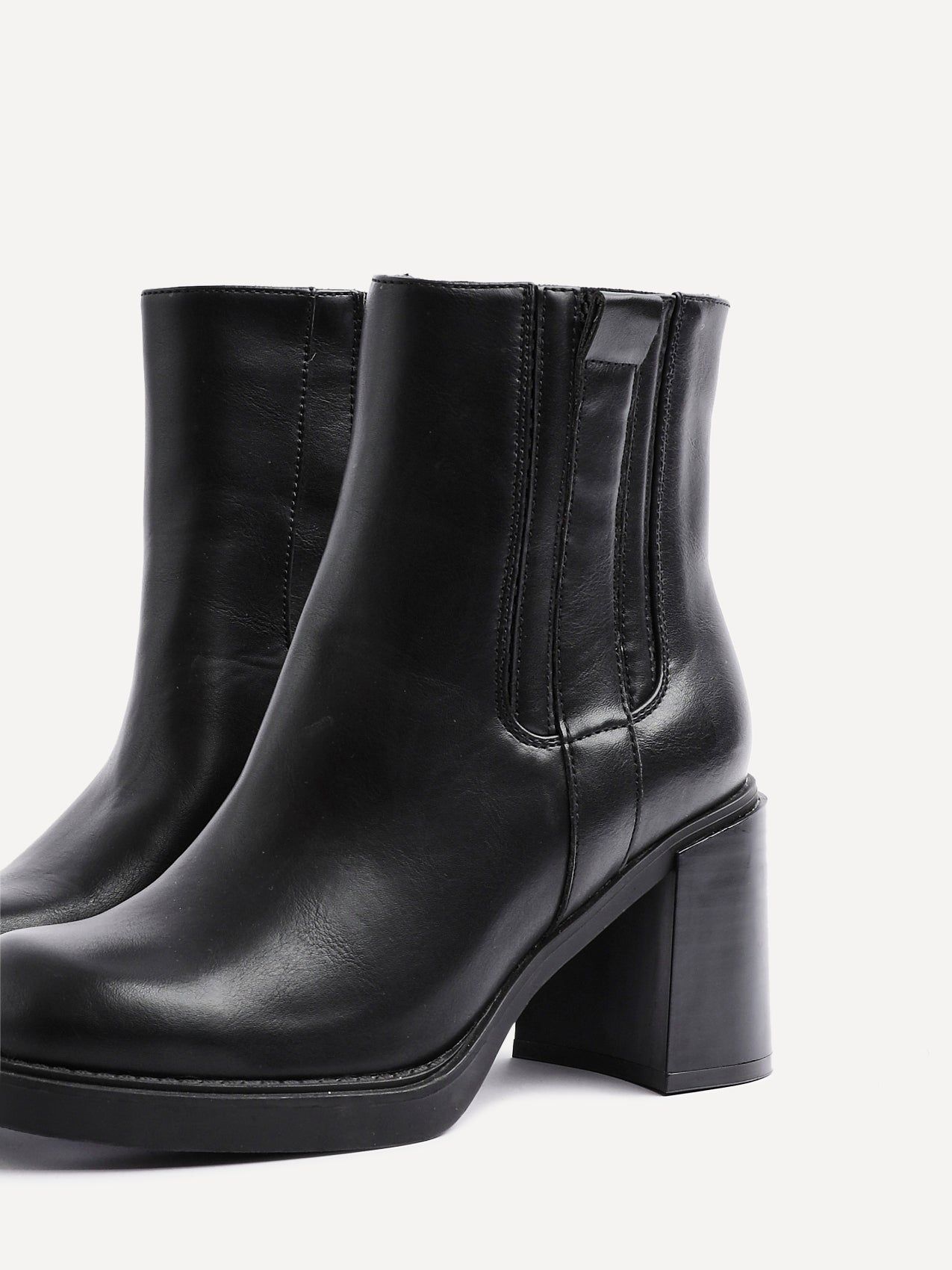 Linzi Cheska Black Faux Leather Block Heeled Ankle Boot image 4