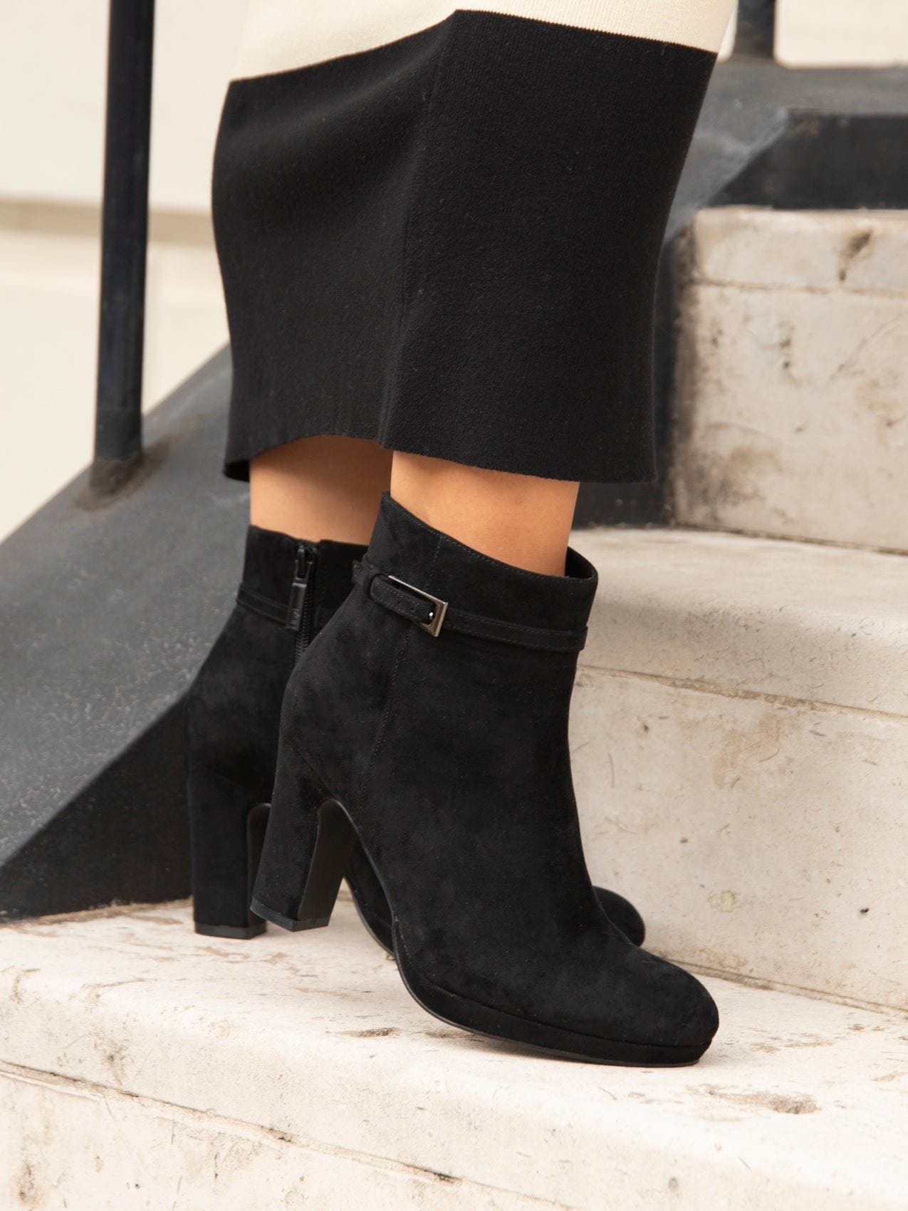 Linzi Stefani Black Faux Suede Heeled Ankle Boot image 6