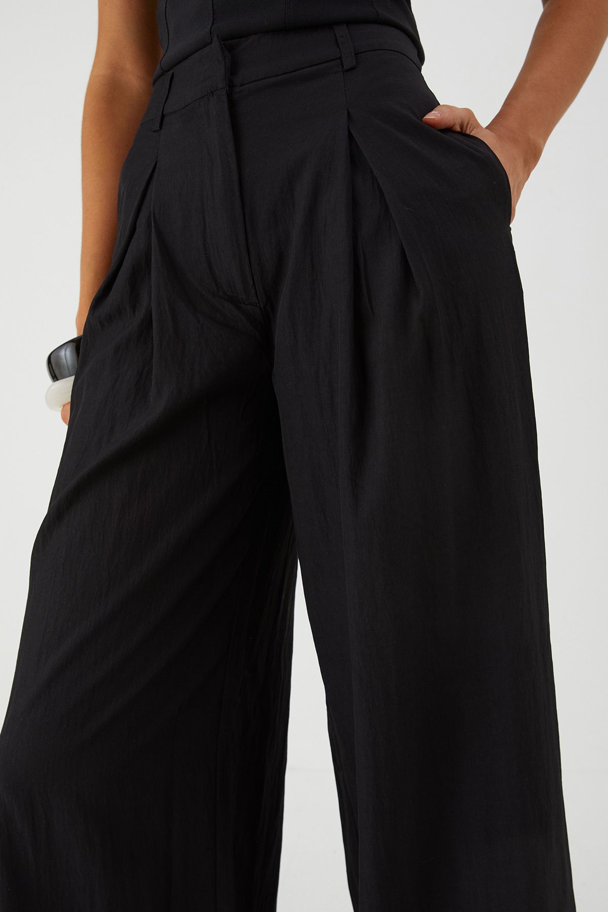 MissPap Crinkle Textured Wide Leg Trousers Black image 4