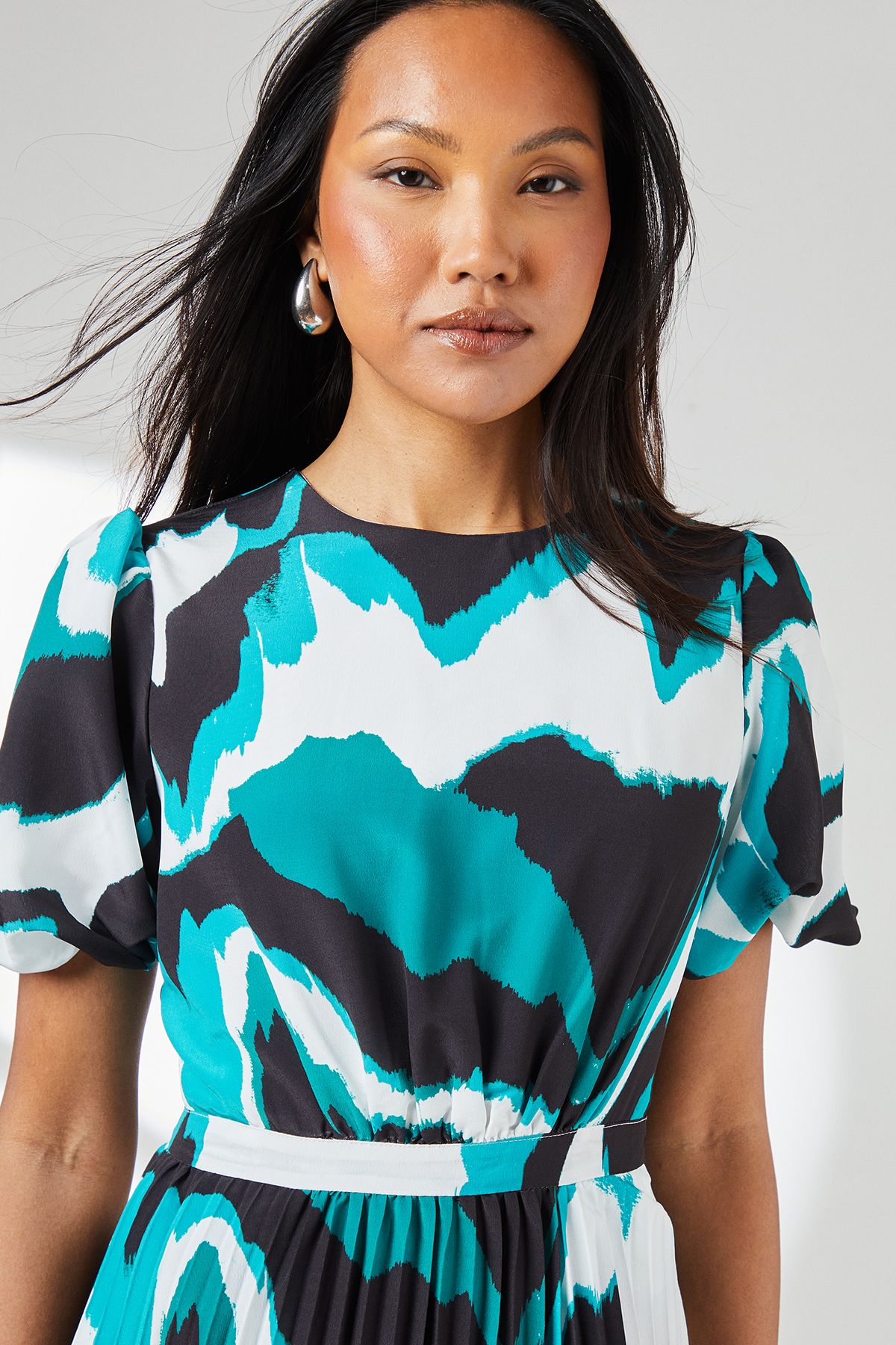 Principles Abstract Print Puff Sleeve Pleated Midi Dress Green image 4