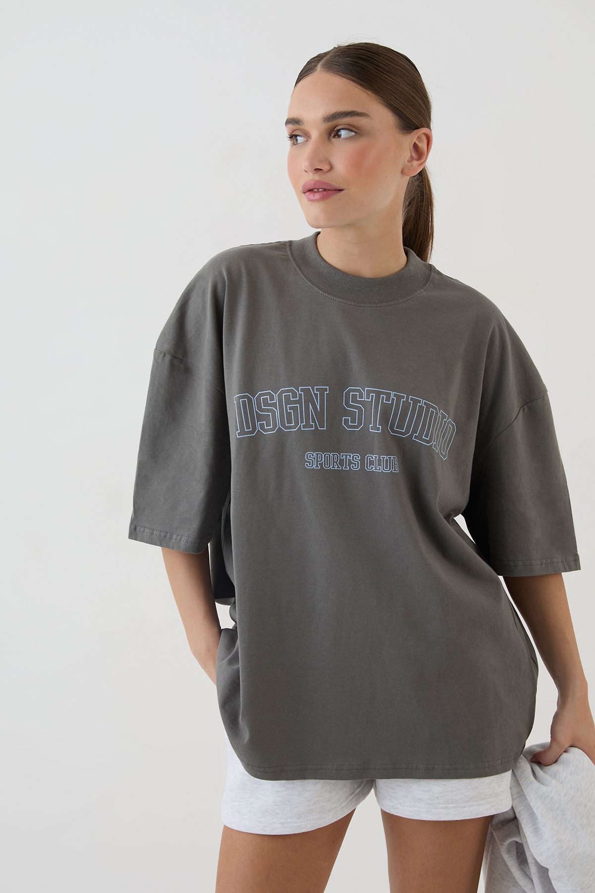 DSGN Studio DSGN Studio Sports Club Heavyweight Oversized T-Shirt Charcoal