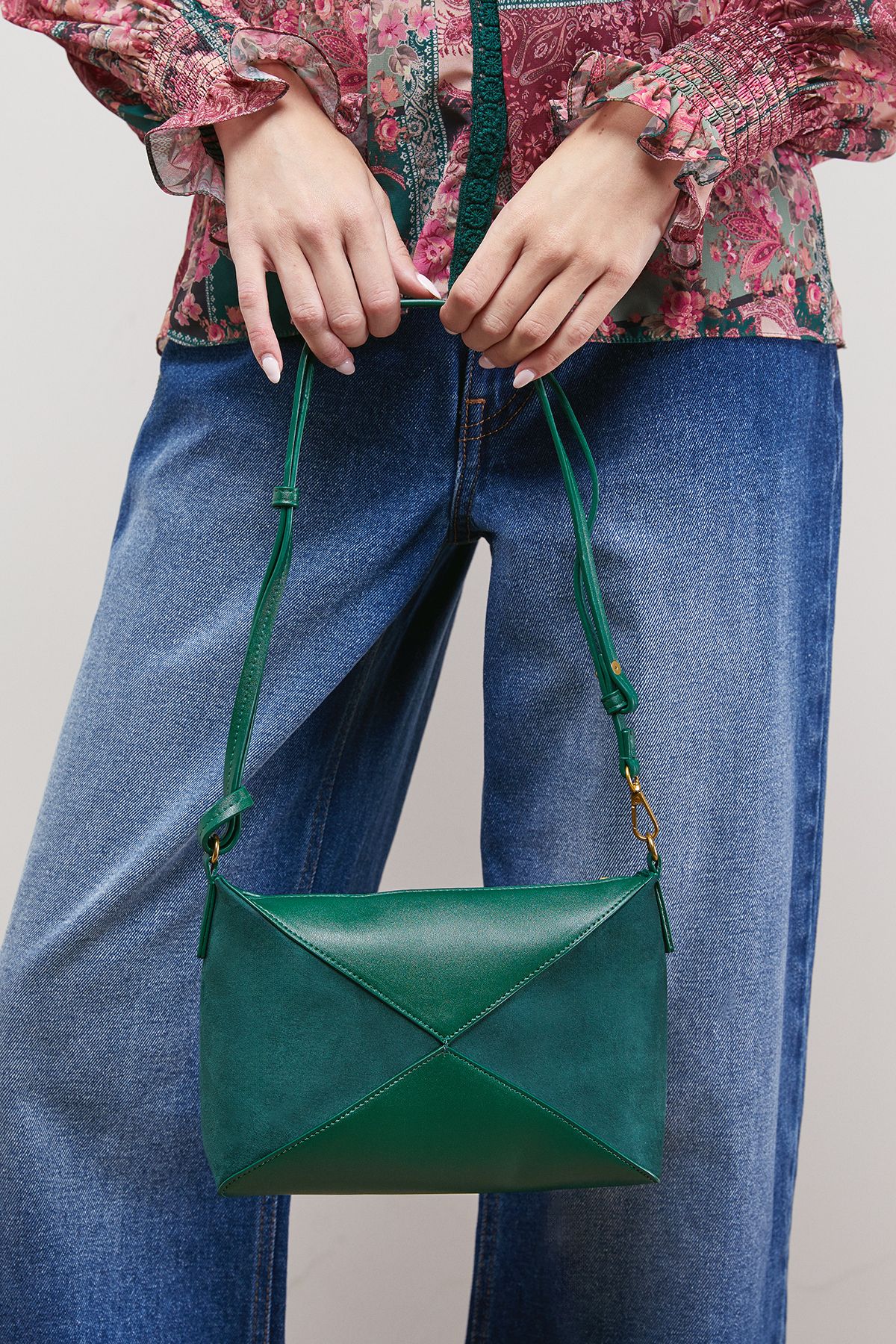 Oasis Taryn Faux Leather Mix Material Shoulder Bag Dark Green image 2