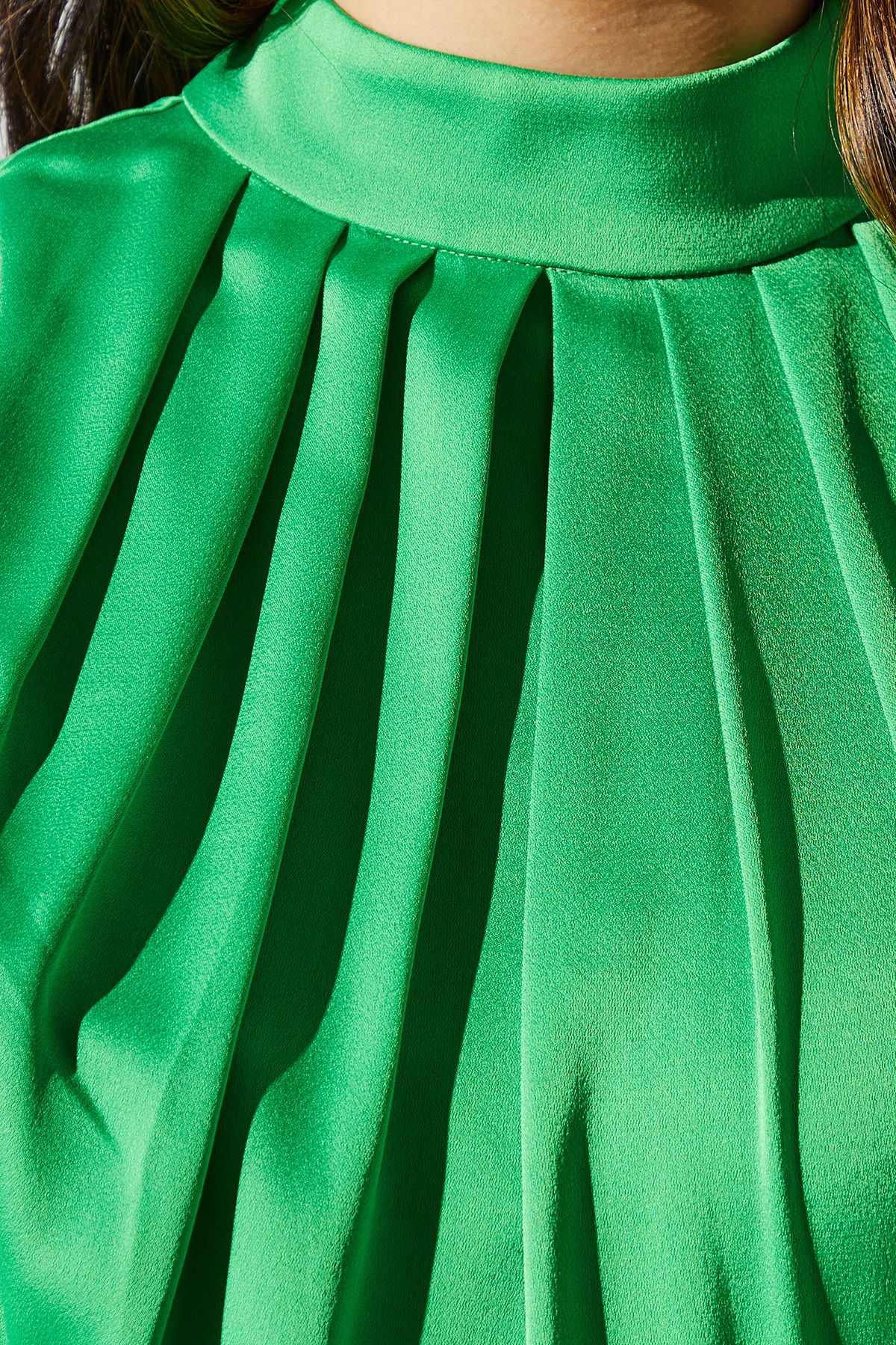 Coast Sleeveless Ruffle Pleat Satin Back Crepe Dress Green image 5