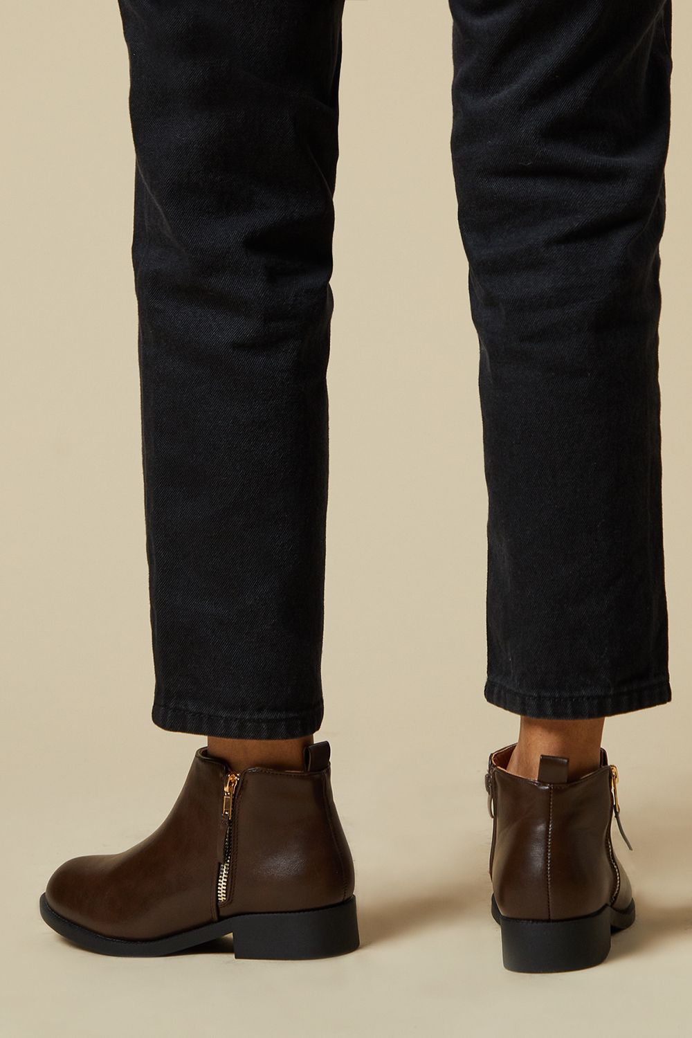 Dorothy Perkins Wide Fit Maddy Side Zip Flat Ankle Boots Dark Brown image 4