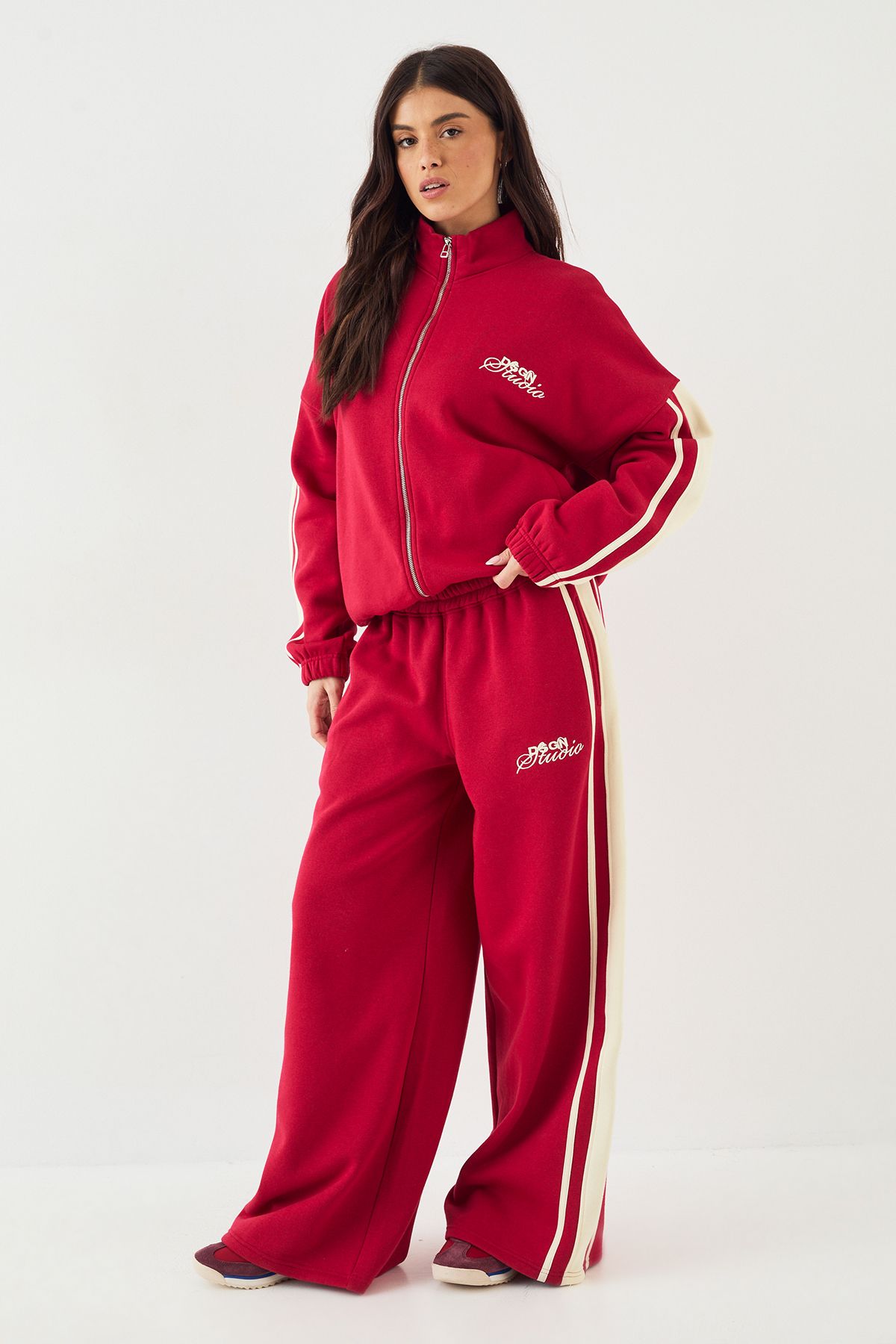DSGN Studio DSGN Studio Oversized Wide Leg Jogger Red