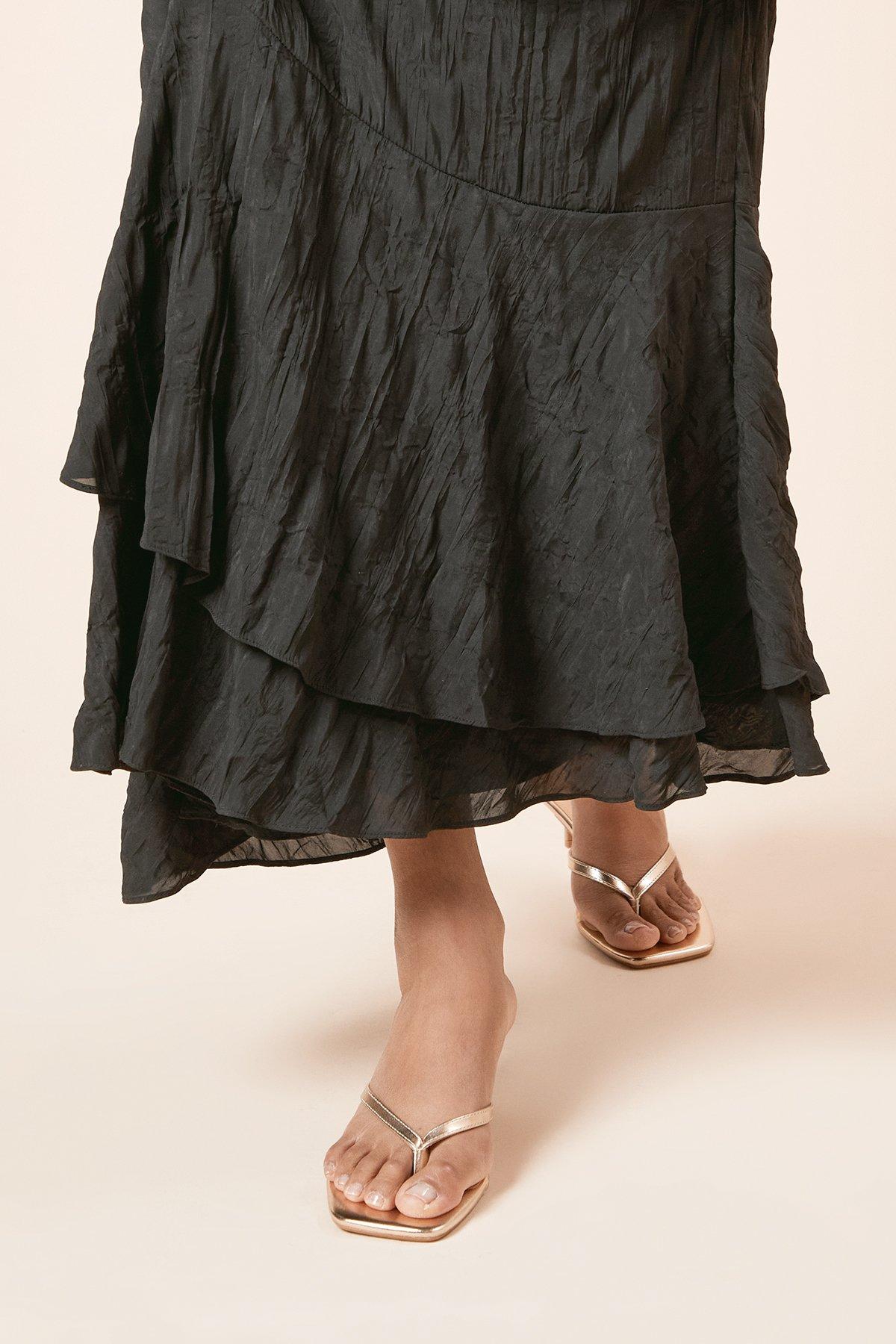 Dorothy Perkins Catriona Faux Leather Kitten Heel Toe Thong Sandals Gold image 2