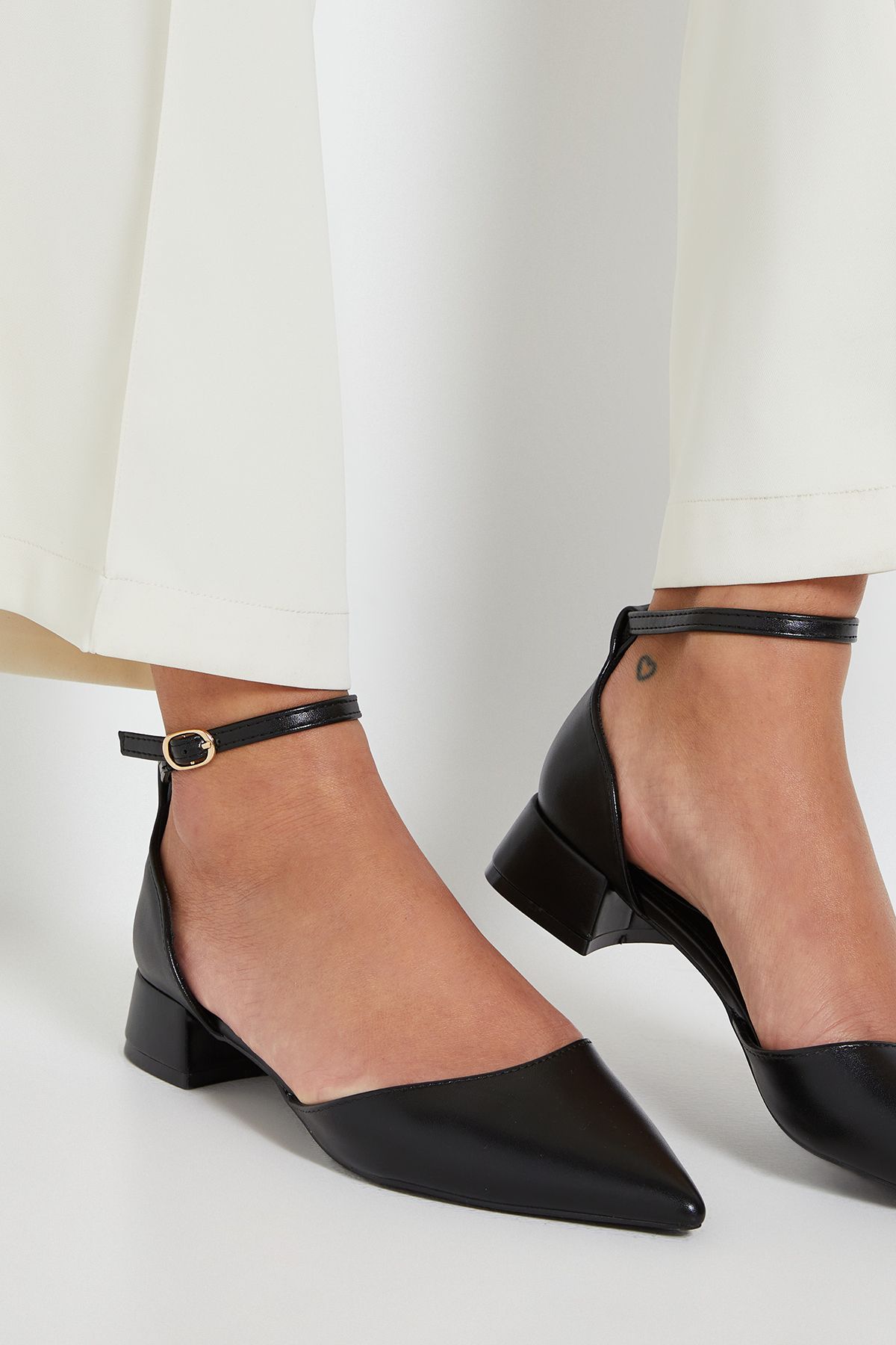 Dorothy Perkins Bennie Faux Leather Pointed Low Block Heel Court Shoes Black image 4