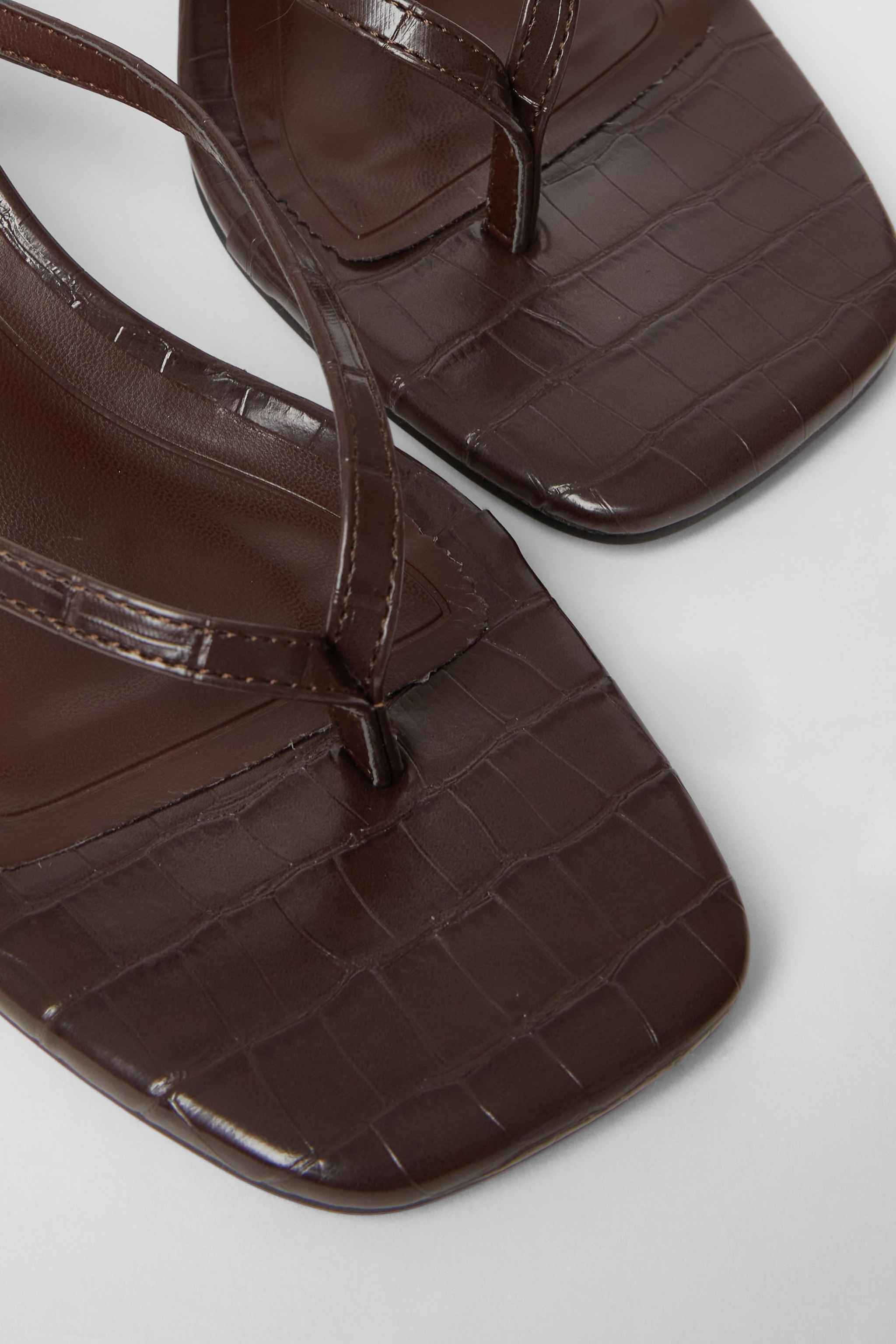 Quiz Brown Wide Fit Croc Toe Post Heels image 4