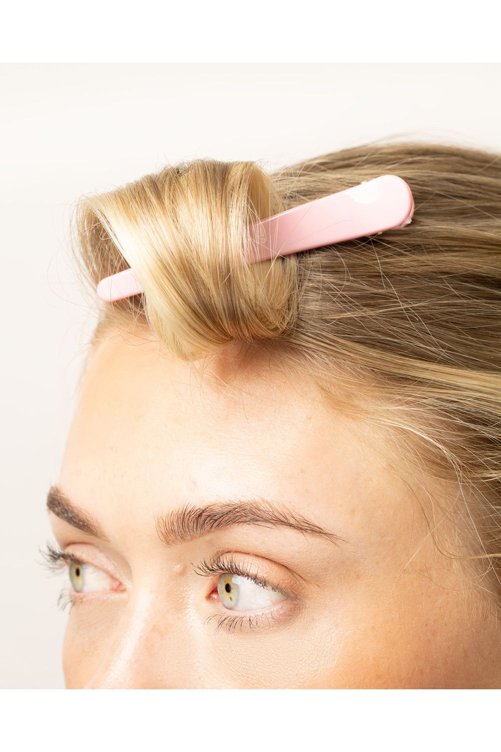 Brushworks Sectioning Clips - 6 Pack Pink image 5